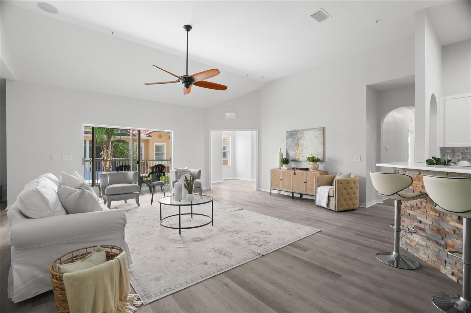 21019 SUNPOINT WAY, #201, Lutz, FL 33558