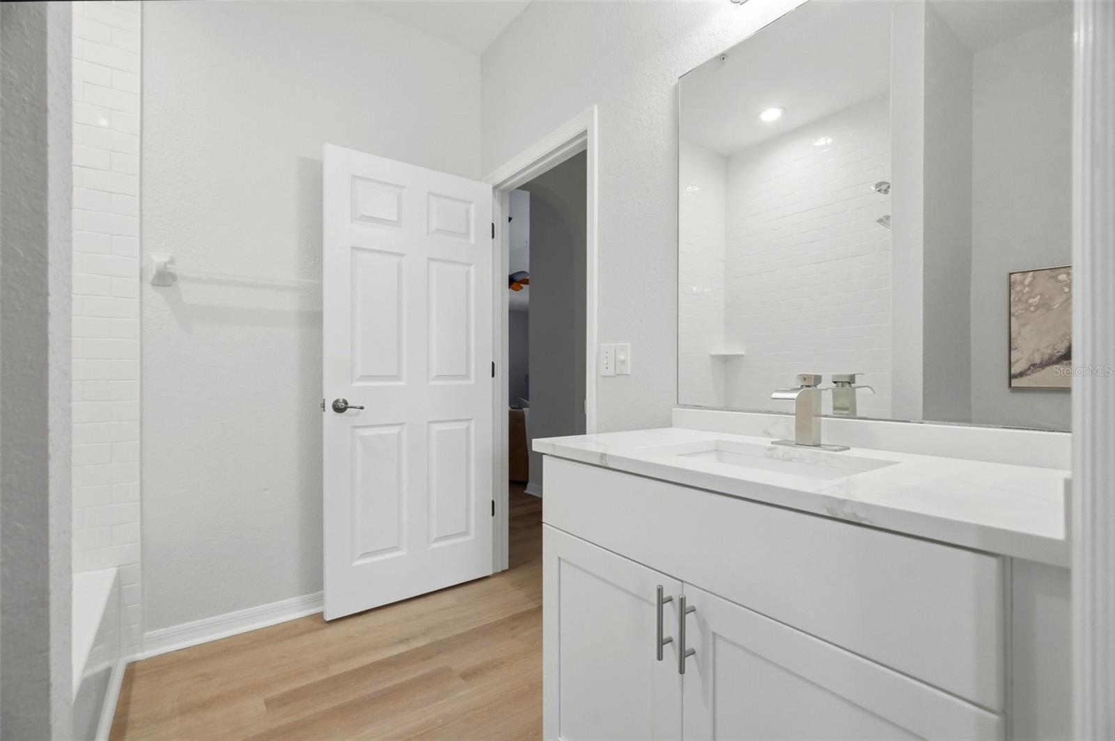 21019 SUNPOINT WAY, #201, Lutz, FL 33558