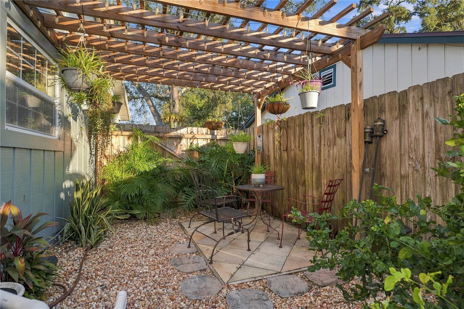 2031 NOBLETON AVENUE, Spring Hill, FL 34608