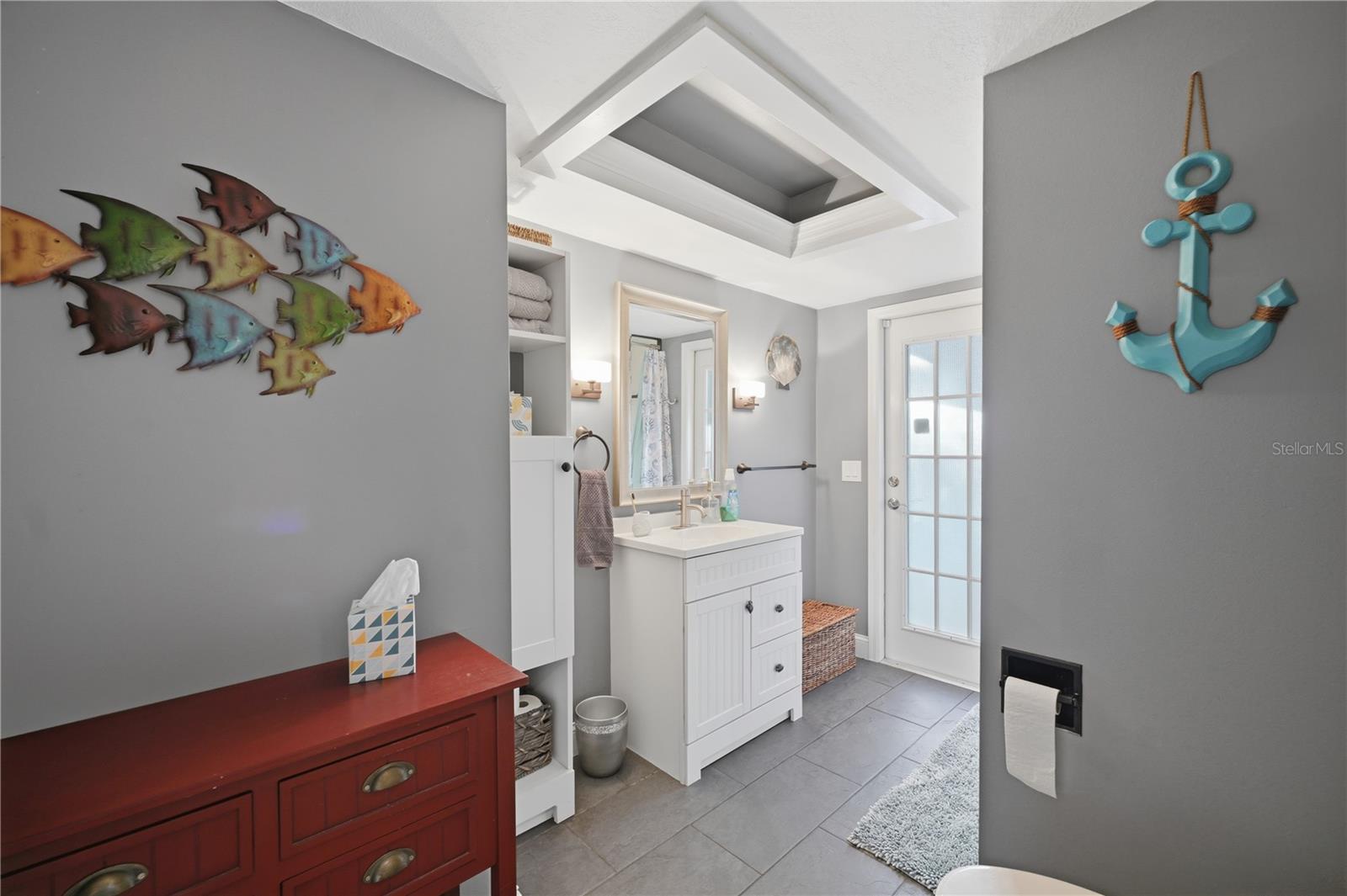 Guest/Pool Bathroom