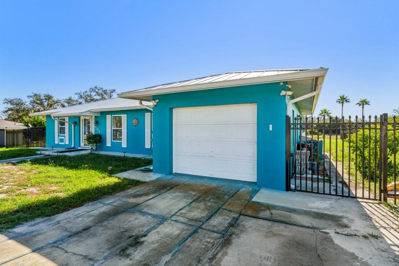 1044 SAVOY COURT, Spring Hill, FL 34606
