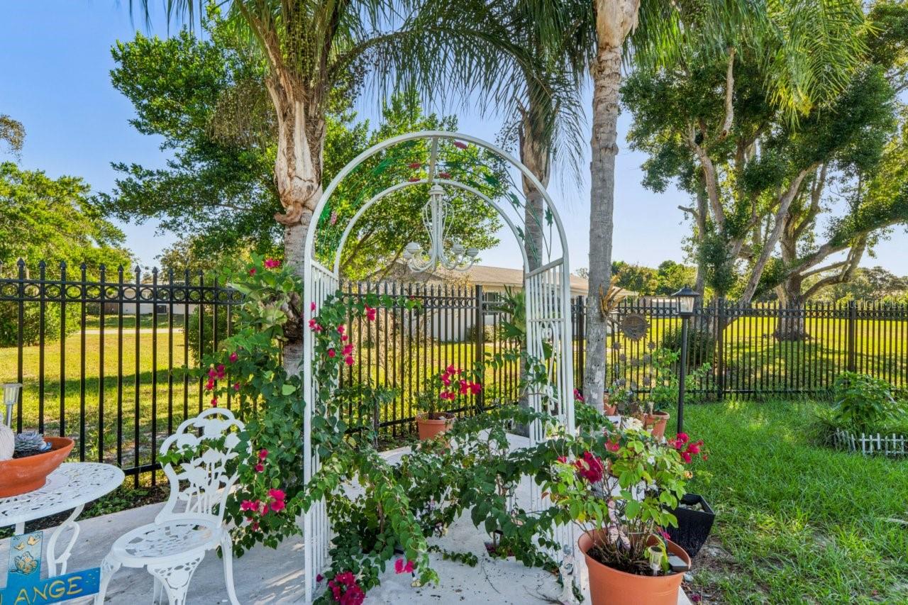 1044 SAVOY COURT, Spring Hill, FL 34606