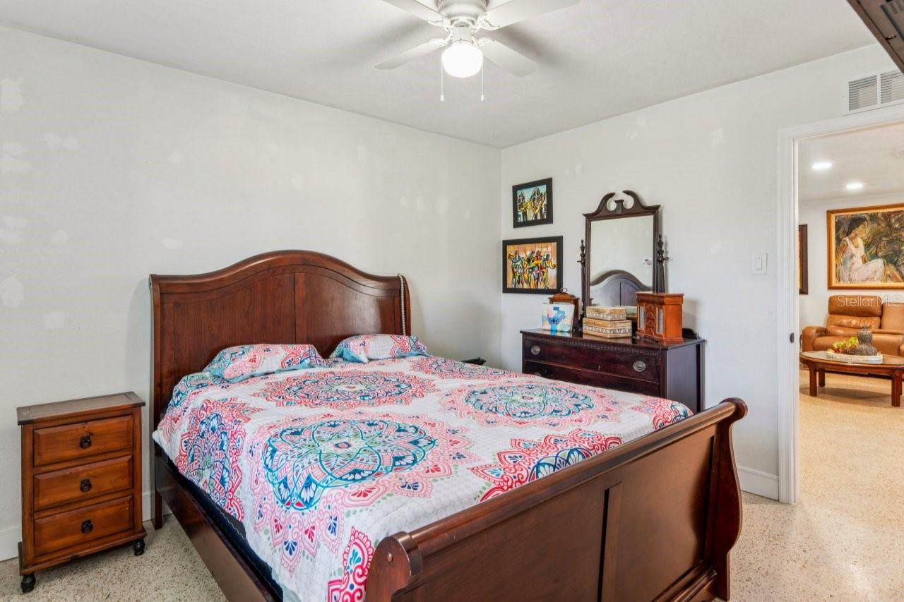 1044 SAVOY COURT, Spring Hill, FL 34606