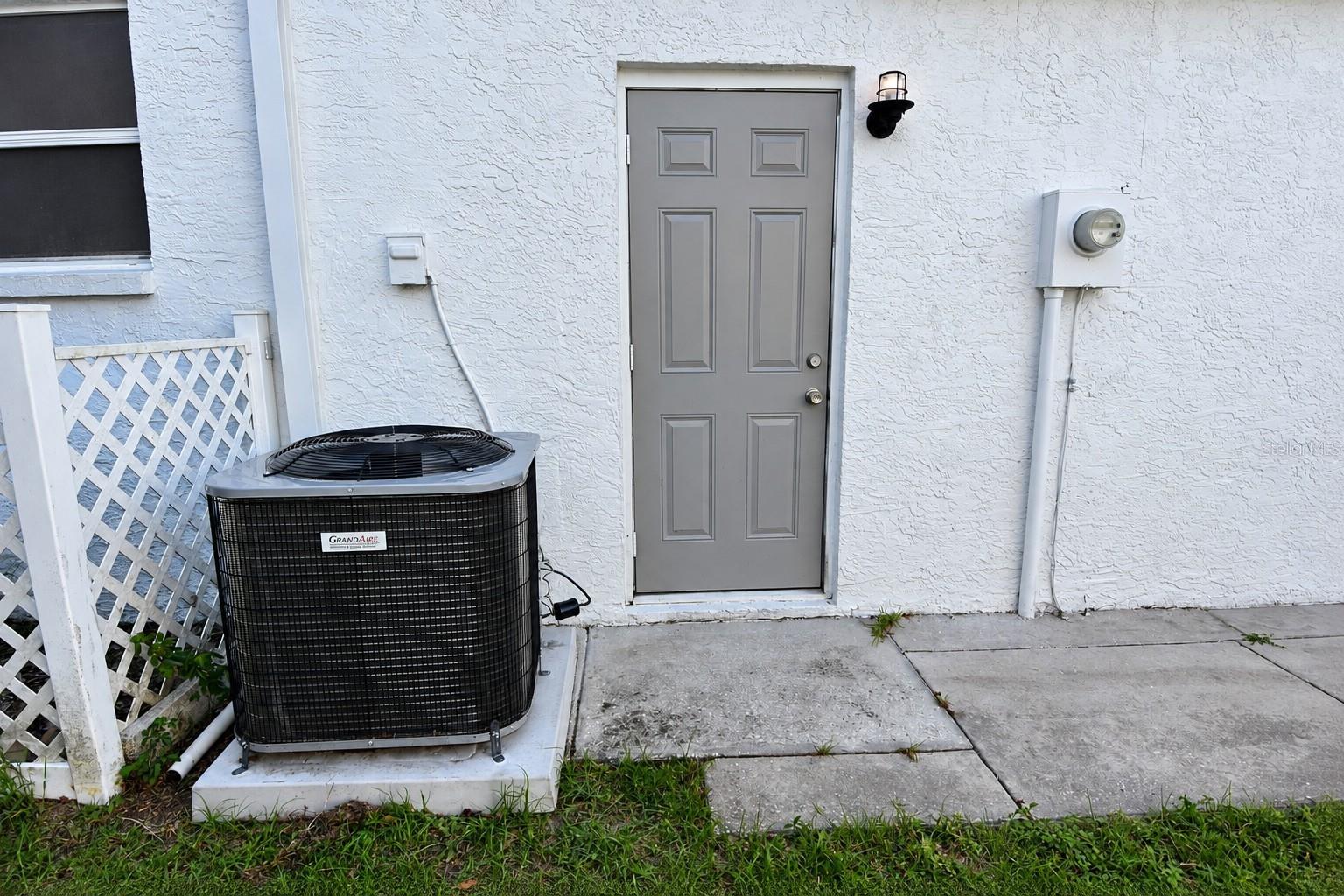 8402 ROYAL HART DRIVE, New Port Richey, FL 34653
