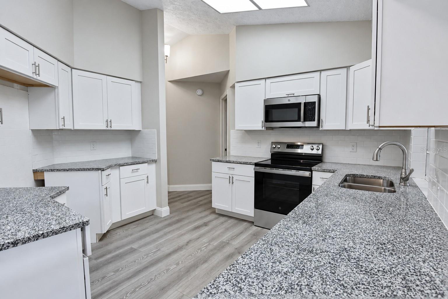 8402 ROYAL HART DRIVE, New Port Richey, FL 34653