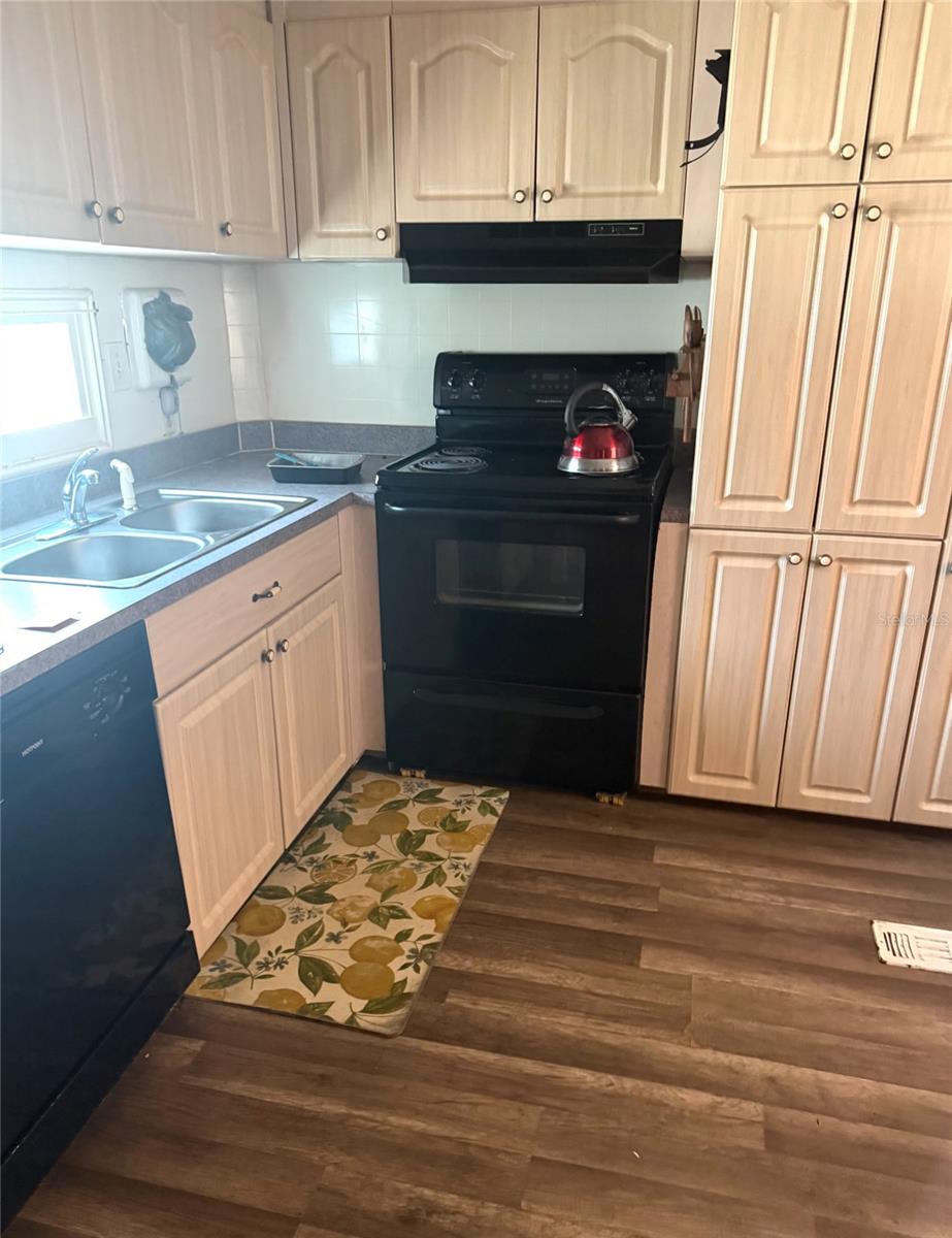 12106 CARTWRIGHT DRIVE, Hudson, FL 34667