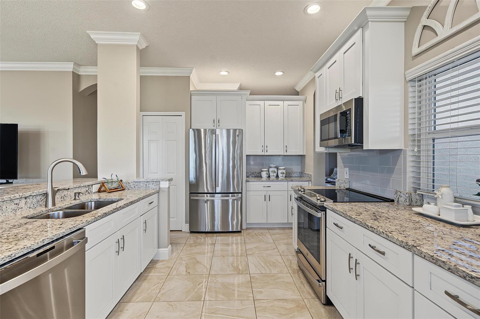 More than ample counter and cabinet space More than ample counter and cabinet space