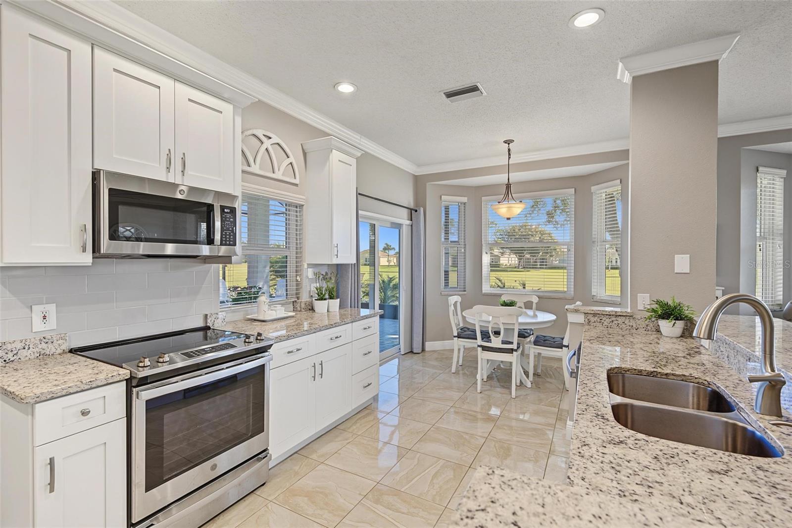 All stainless, upgraded appliances All stainless, upgraded appliances