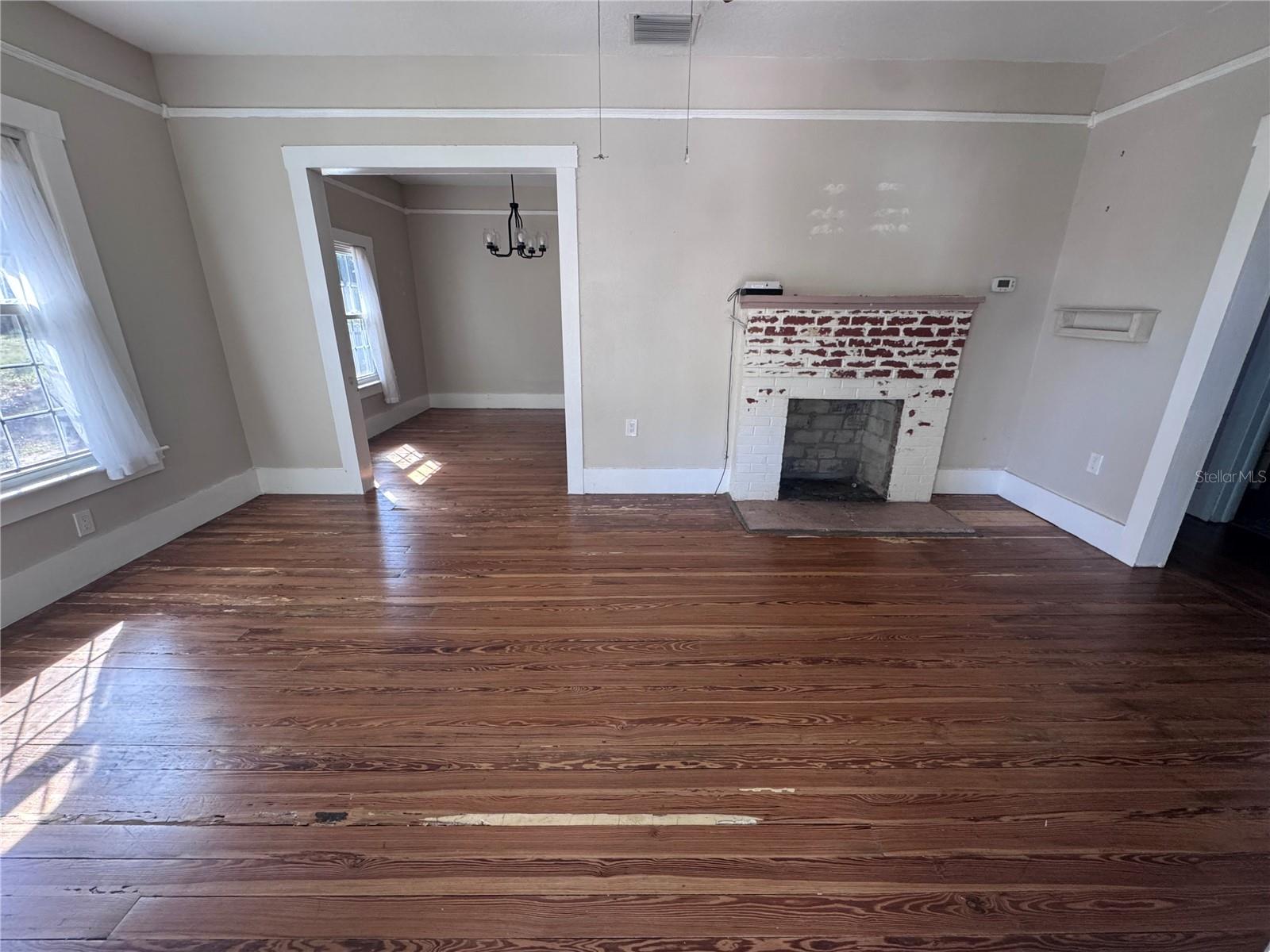 39 WEST PARK STREET, Tarpon Springs, FL 34689