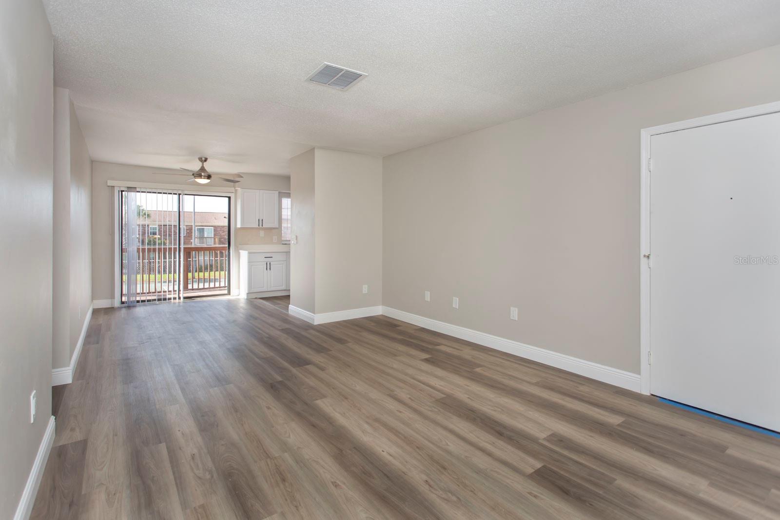 1920 E EDGEWOOD DRIVE, #B2, Lakeland, FL 33803