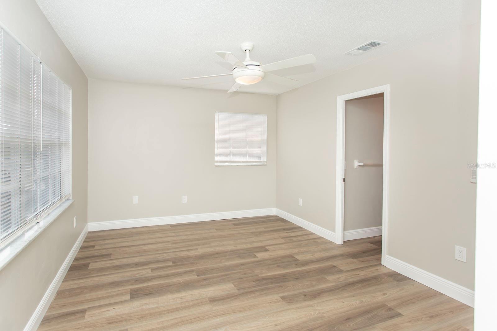 1920 E EDGEWOOD DRIVE, #B2, Lakeland, FL 33803
