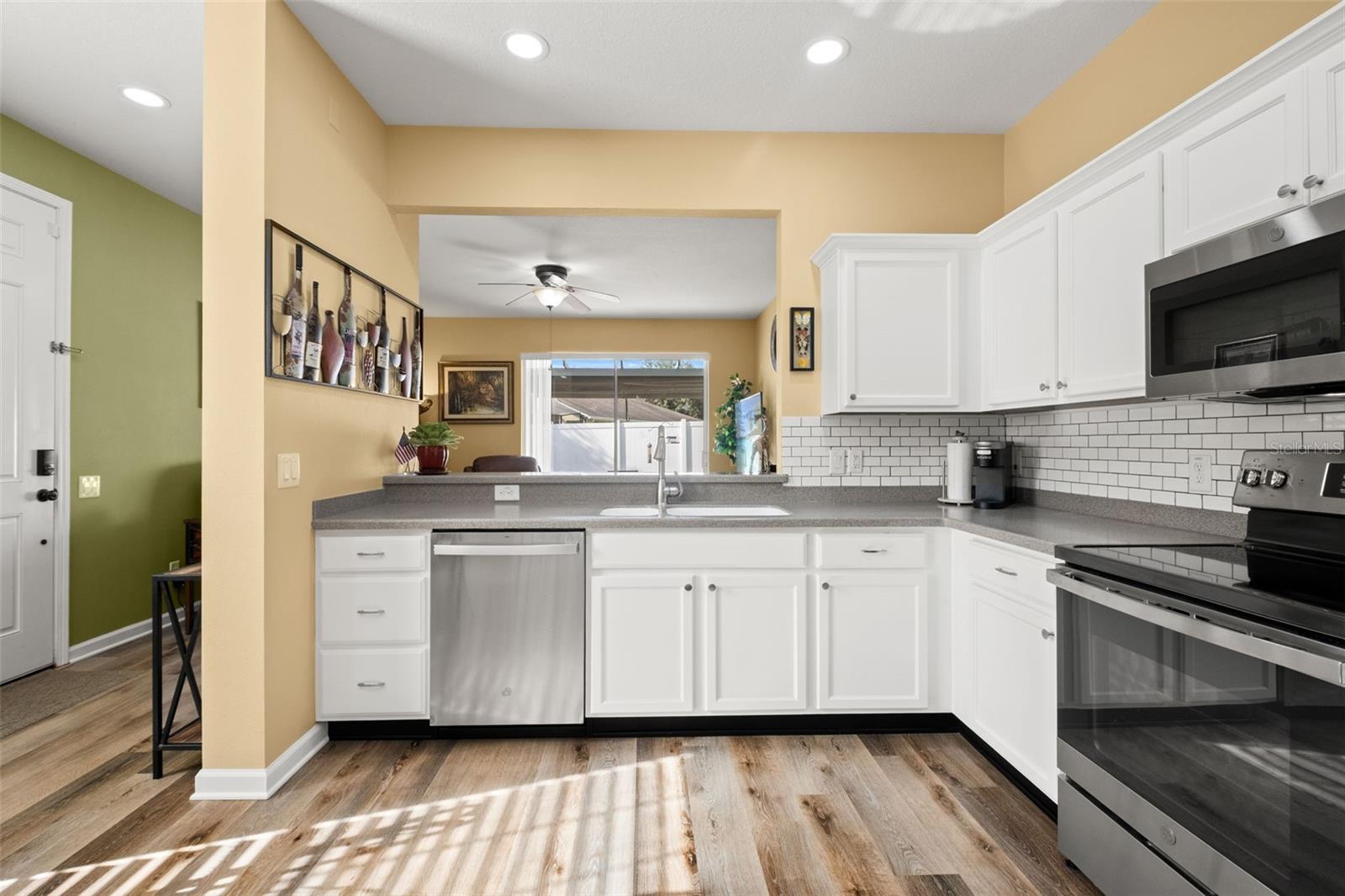 15593 LILY WOOD LANE, Brooksville, FL 34604