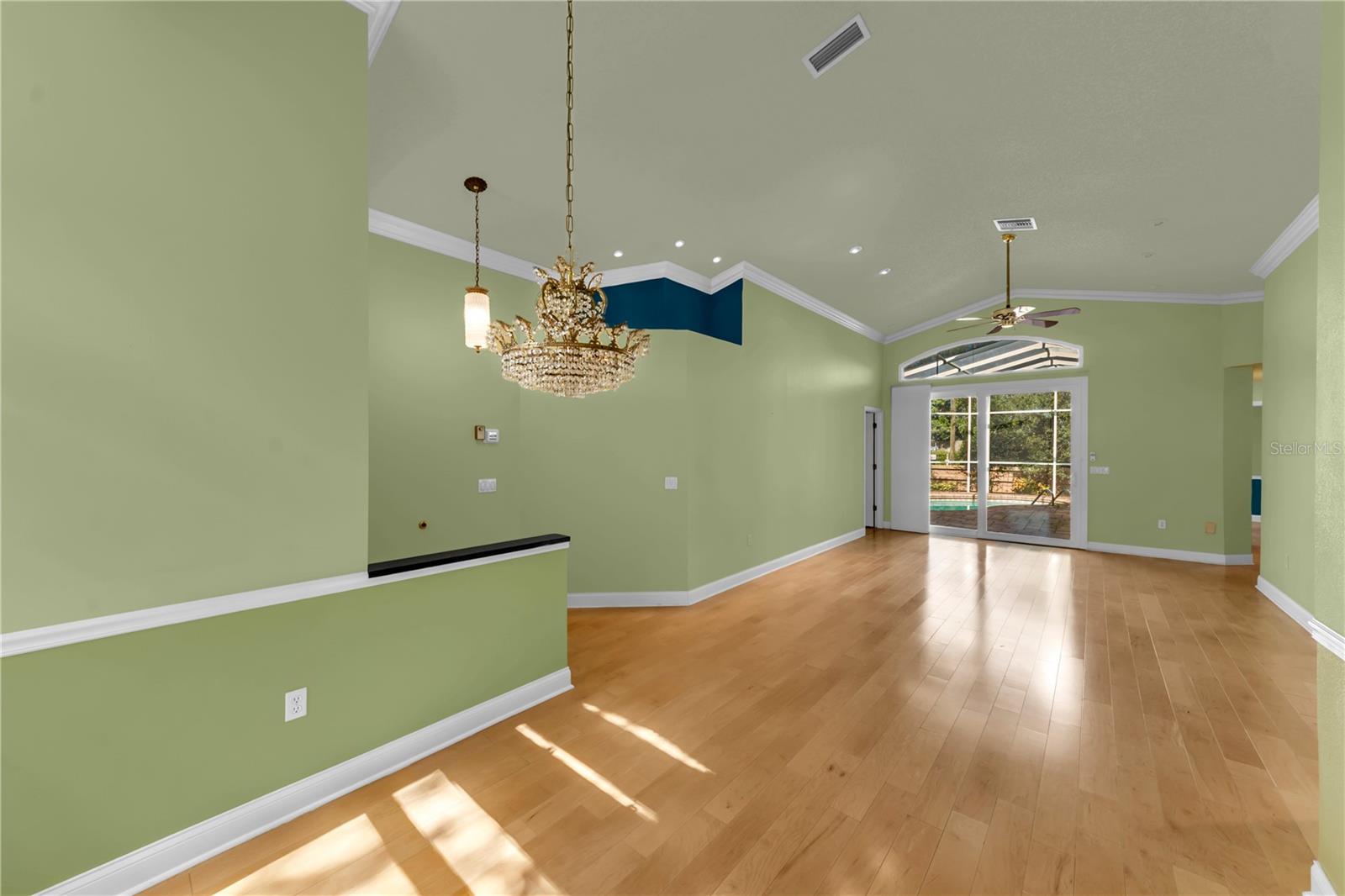 761 LIGHTHOUSE DRIVE, Tarpon Springs, FL 34689