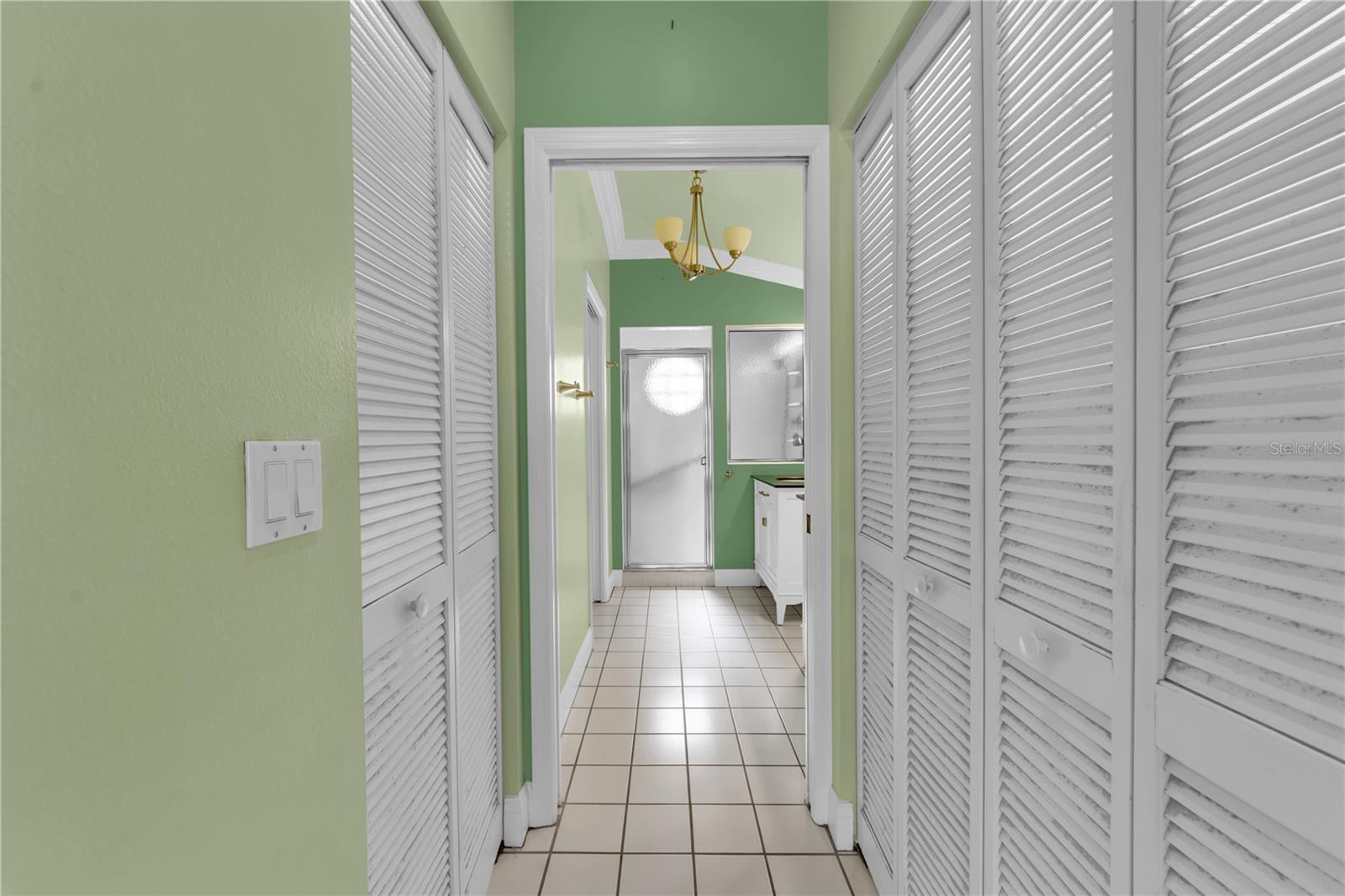 761 LIGHTHOUSE DRIVE, Tarpon Springs, FL 34689