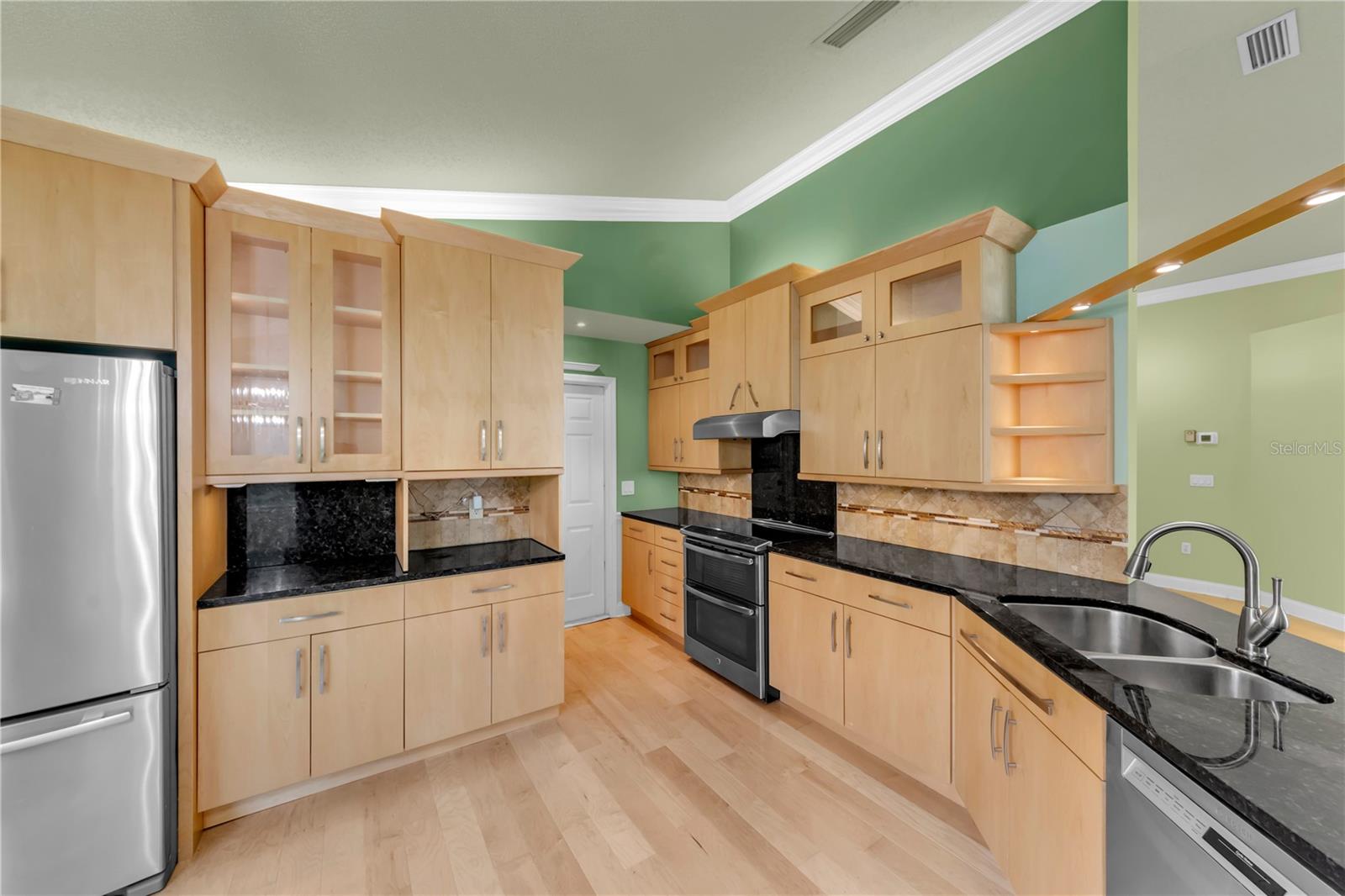761 LIGHTHOUSE DRIVE, Tarpon Springs, FL 34689