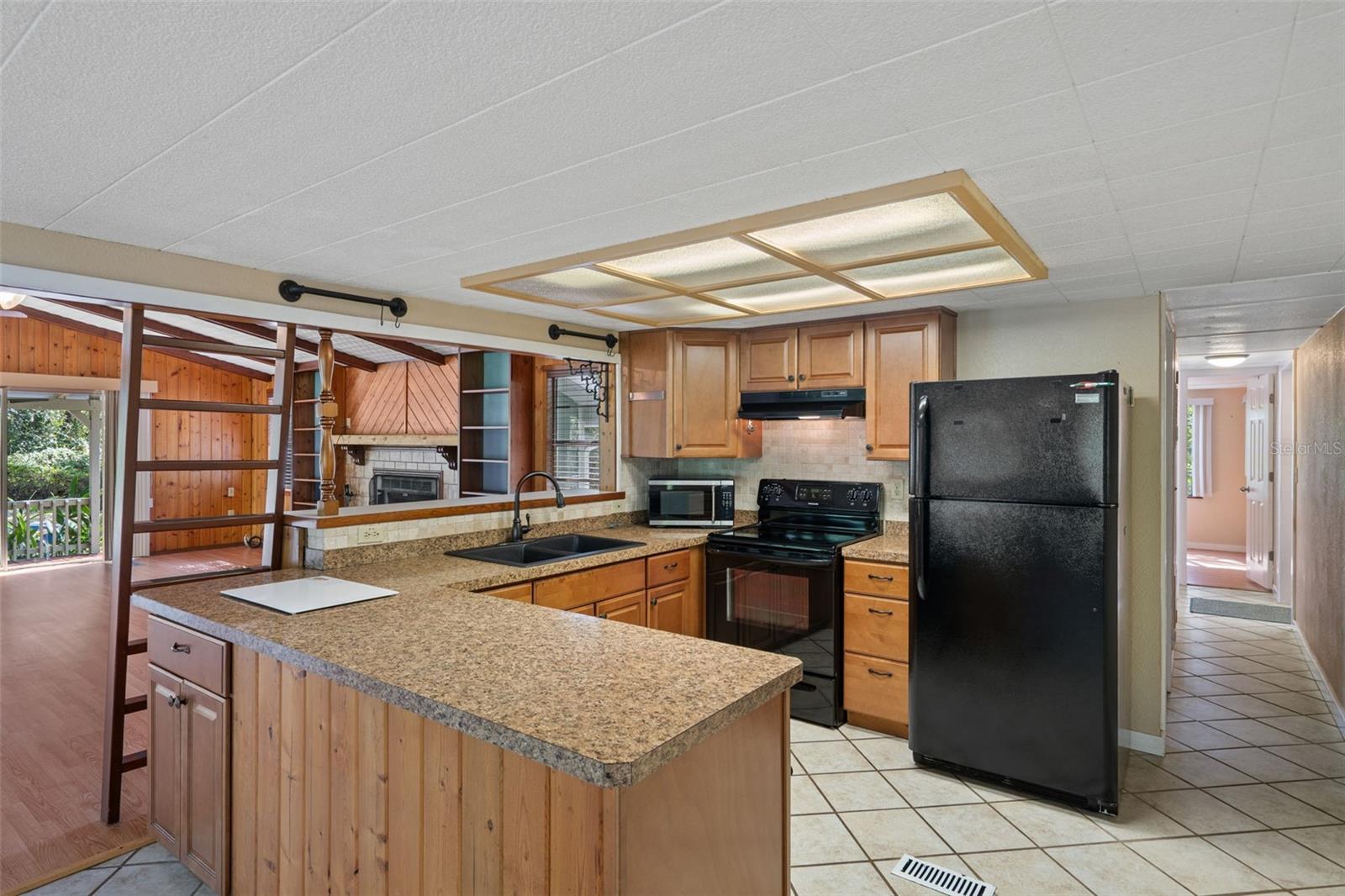 5642 CYRIL DRIVE, Dade City, FL 33523