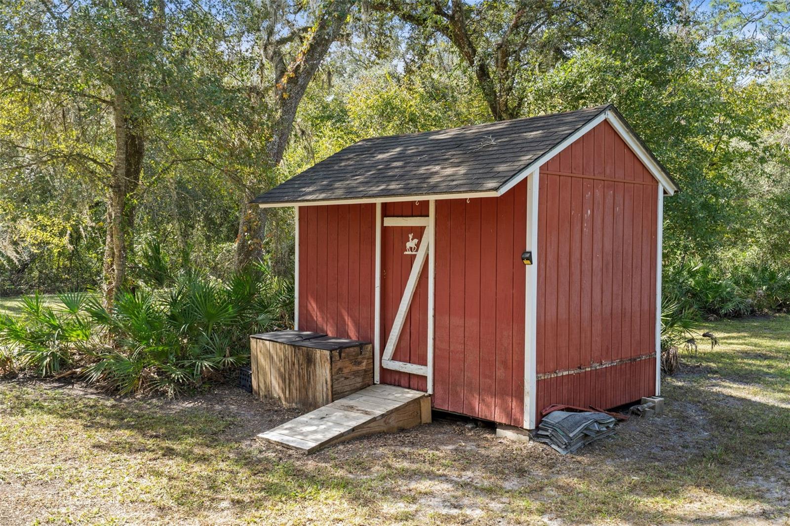 5642 CYRIL DRIVE, Dade City, FL 33523