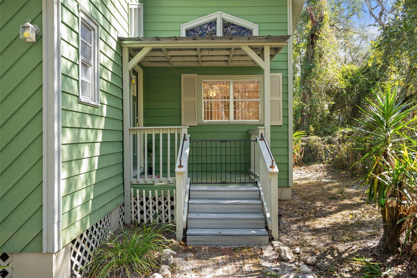 5642 CYRIL DRIVE, Dade City, FL 33523