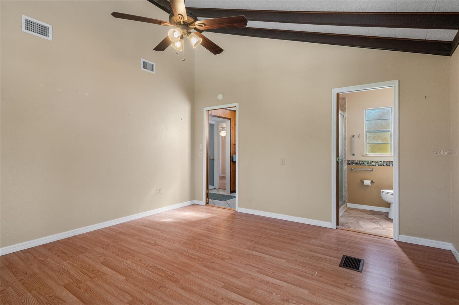 5642 CYRIL DRIVE, Dade City, FL 33523