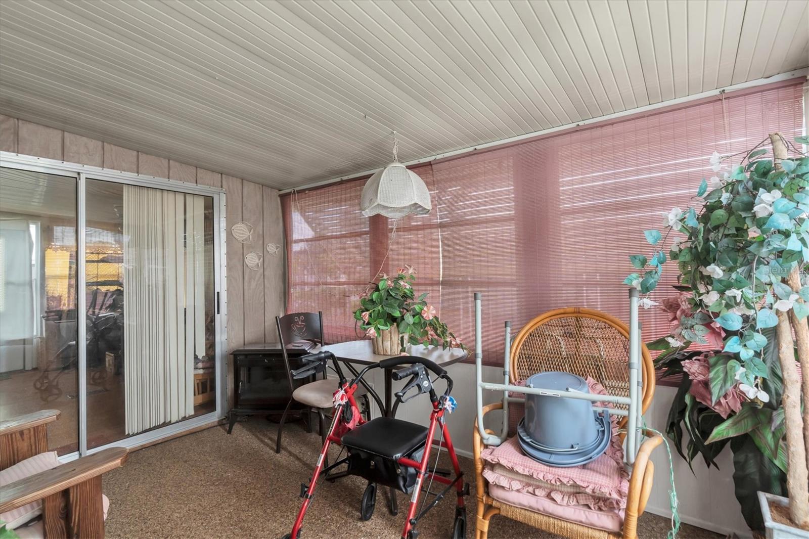 37324 LOIS AVENUE, Zephyrhills, FL 33542