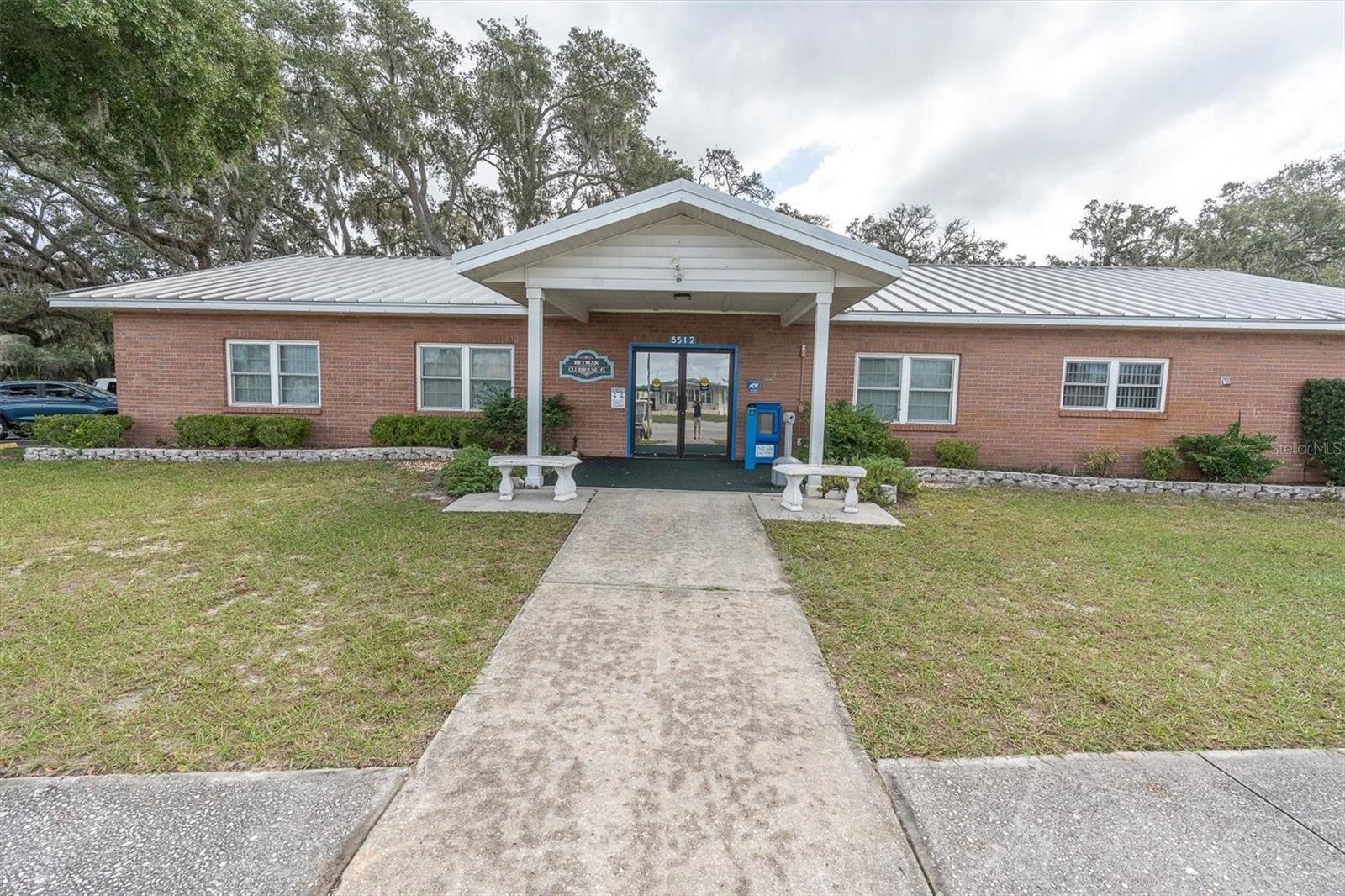 37324 LOIS AVENUE, Zephyrhills, FL 33542