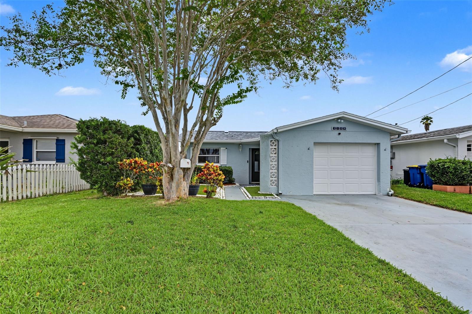 5106 BLUE HERON DRIVE, New Port Richey, FL 34652