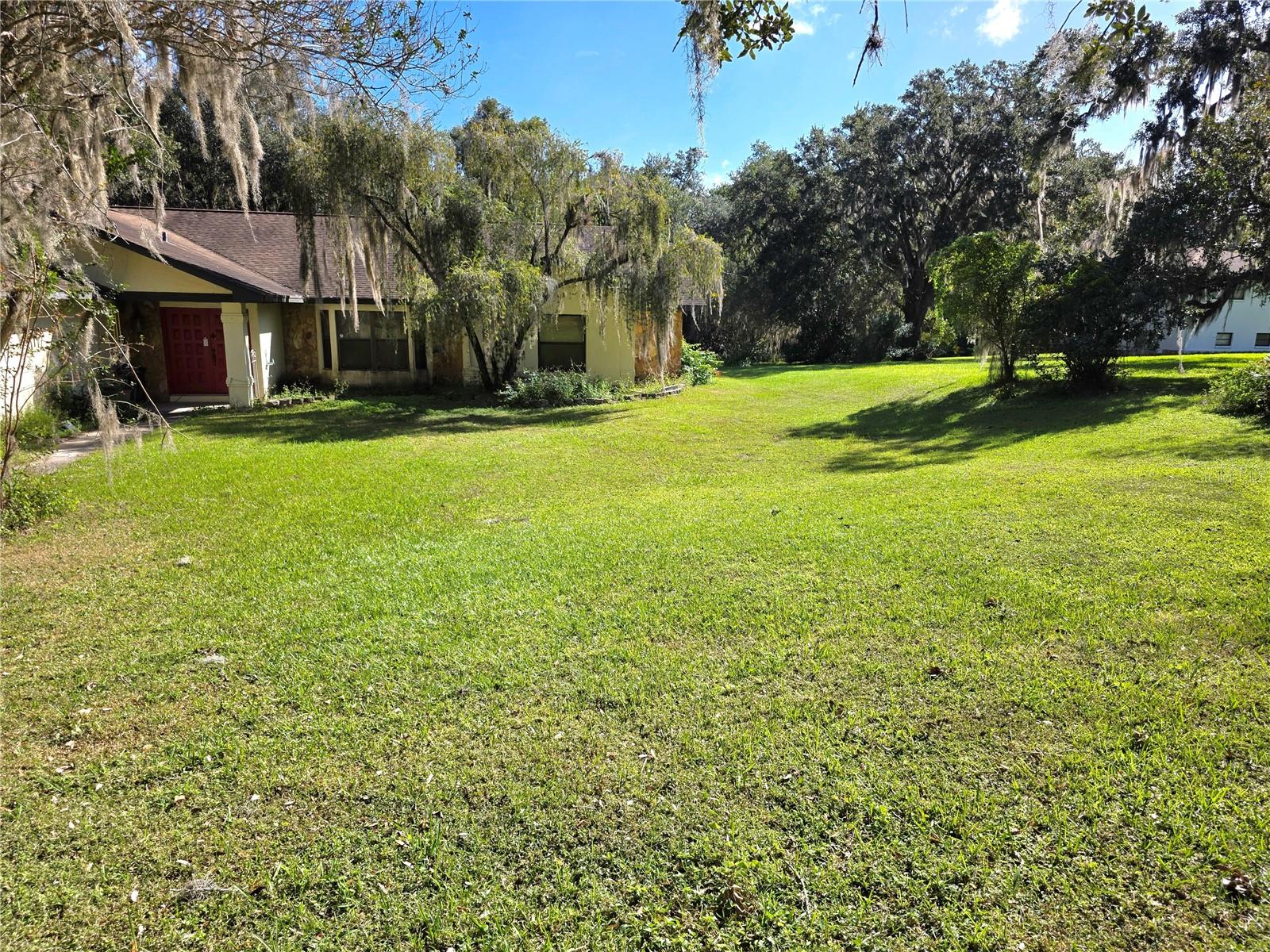 905 S MILDRED AVENUE, Brooksville, FL 34601