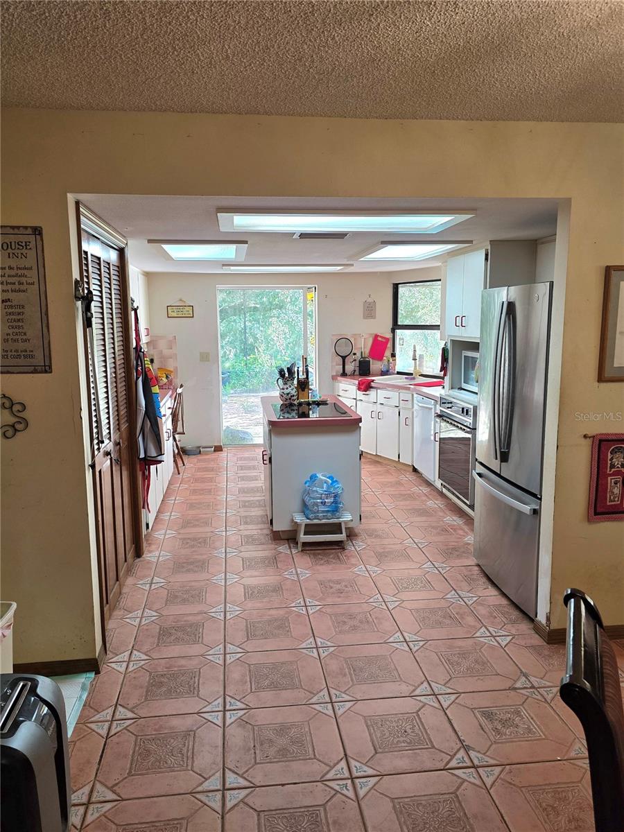905 S MILDRED AVENUE, Brooksville, FL 34601