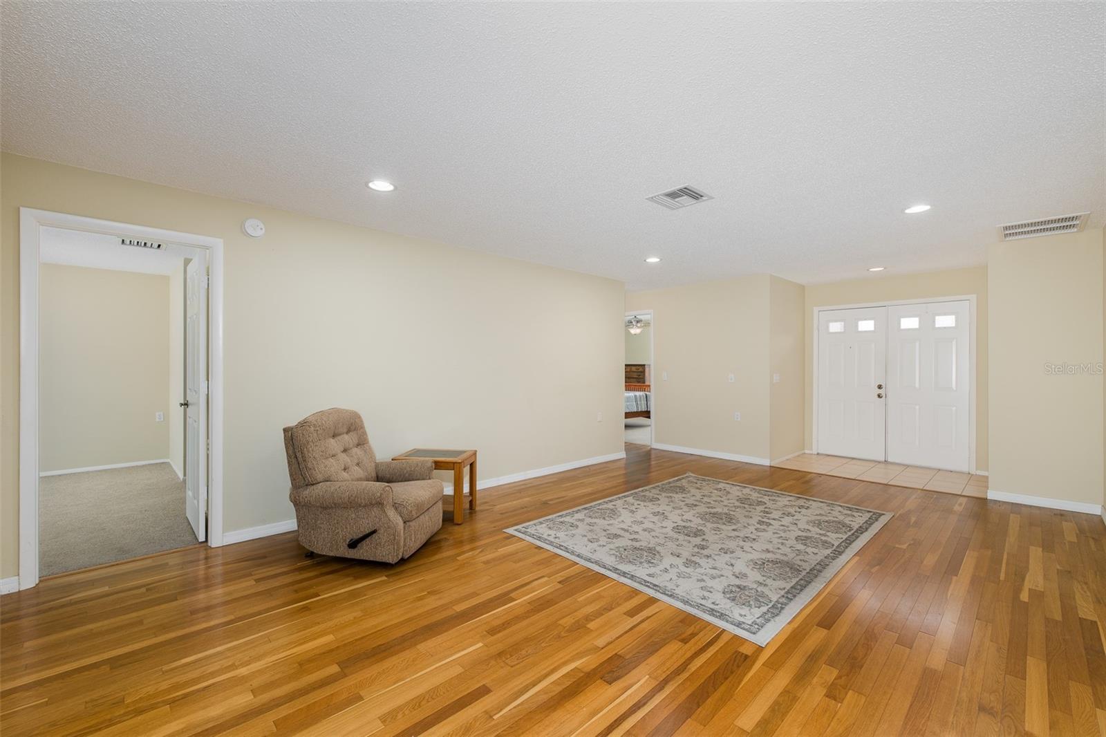 9015 WARWICK LANE, New Port Richey, FL 34655