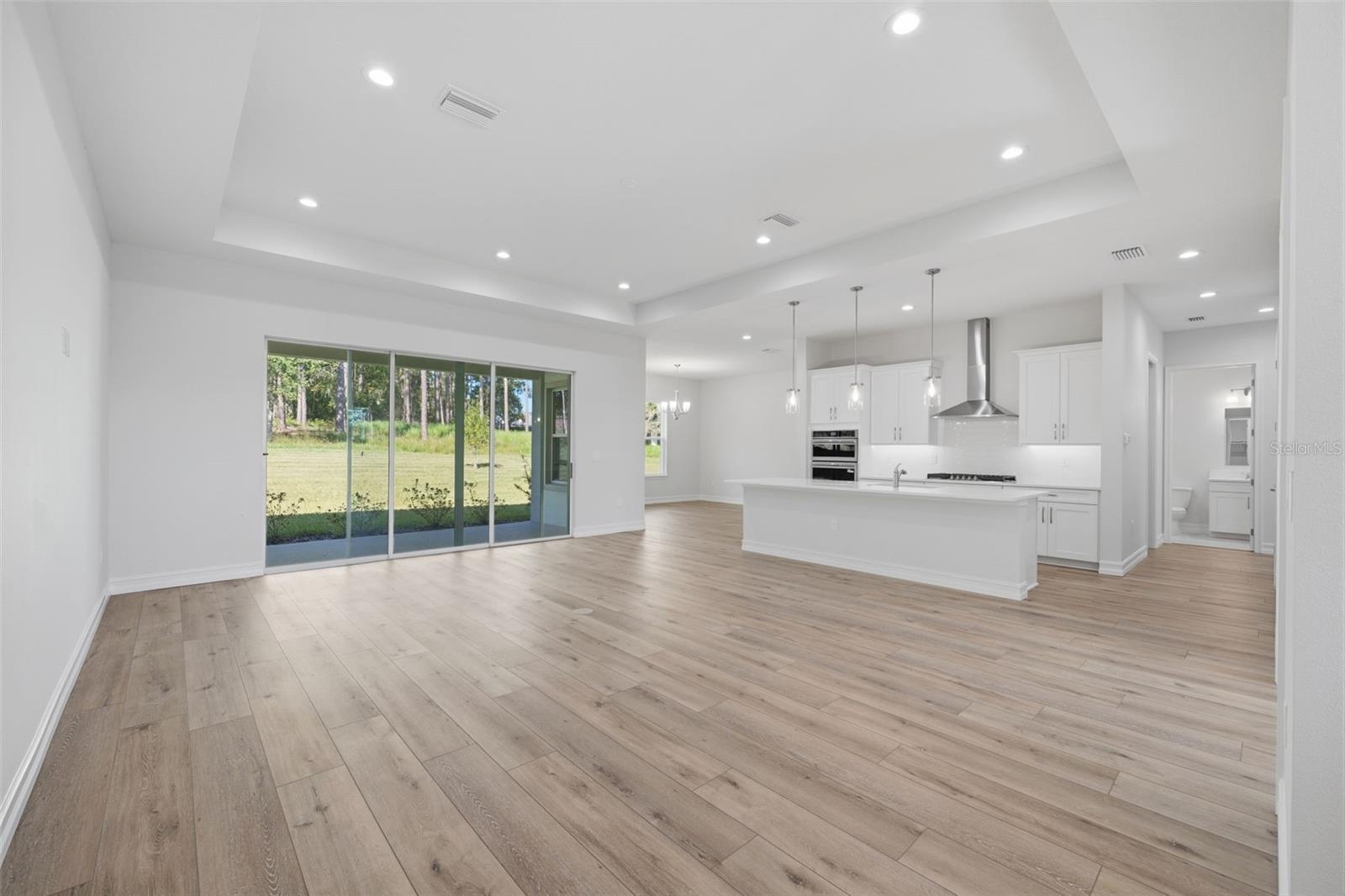 Living/Kitchen
