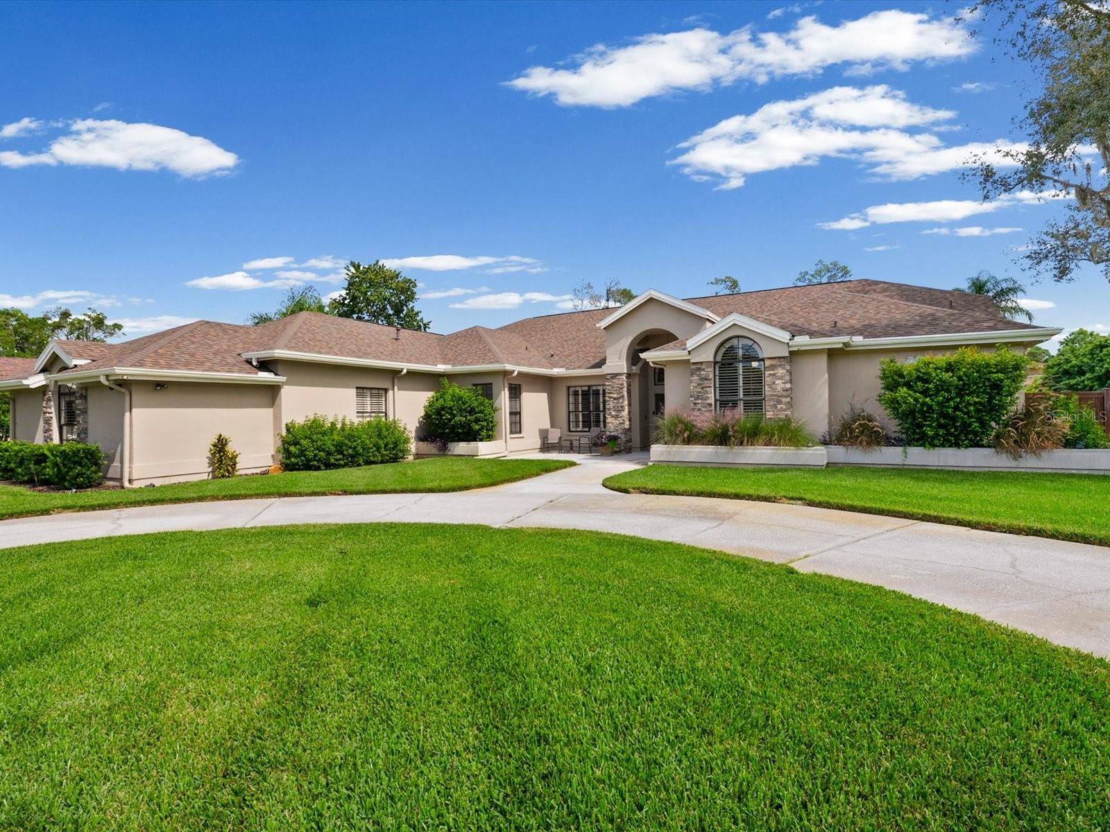8906 SKYMASTER DRIVE, New Port Richey, FL 34654