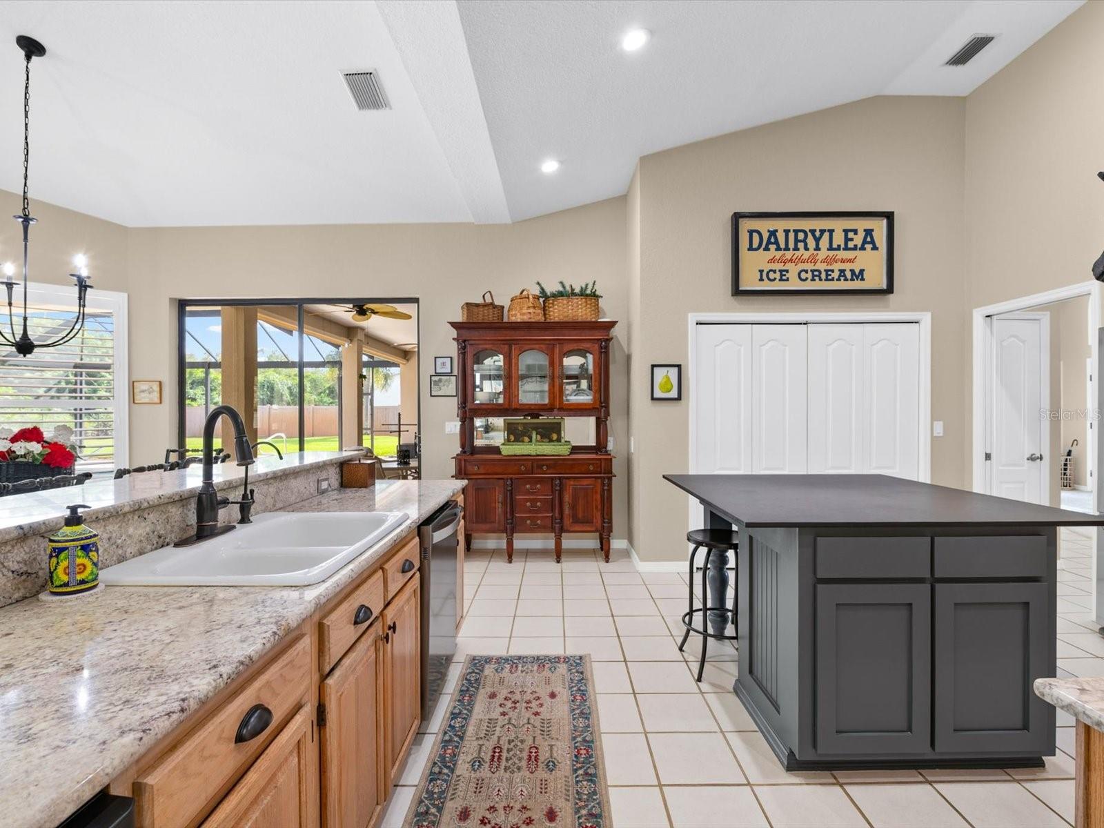 8906 SKYMASTER DRIVE, New Port Richey, FL 34654
