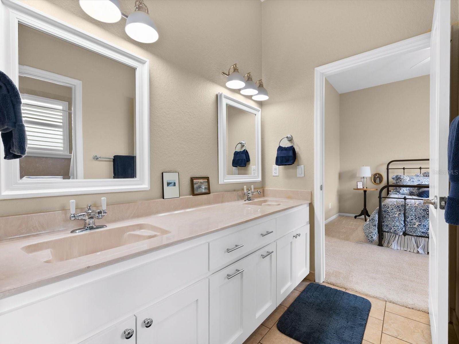 8906 SKYMASTER DRIVE, New Port Richey, FL 34654