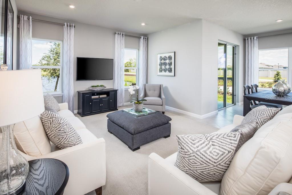 6039 WILD PETUNIA DRIVE, Wimauma, FL 33598