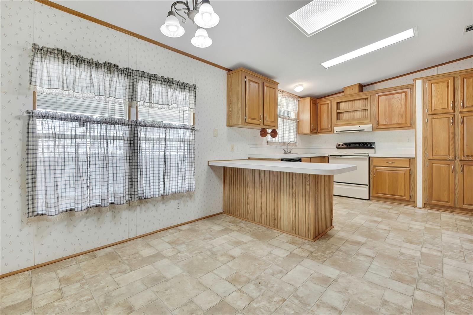 7538 MONTROSE AVENUE, Brooksville, FL 34613
