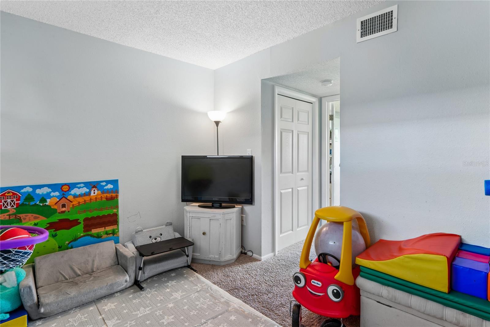 1146 KING ARTHUR COURT, #110, Dunedin, FL 34698