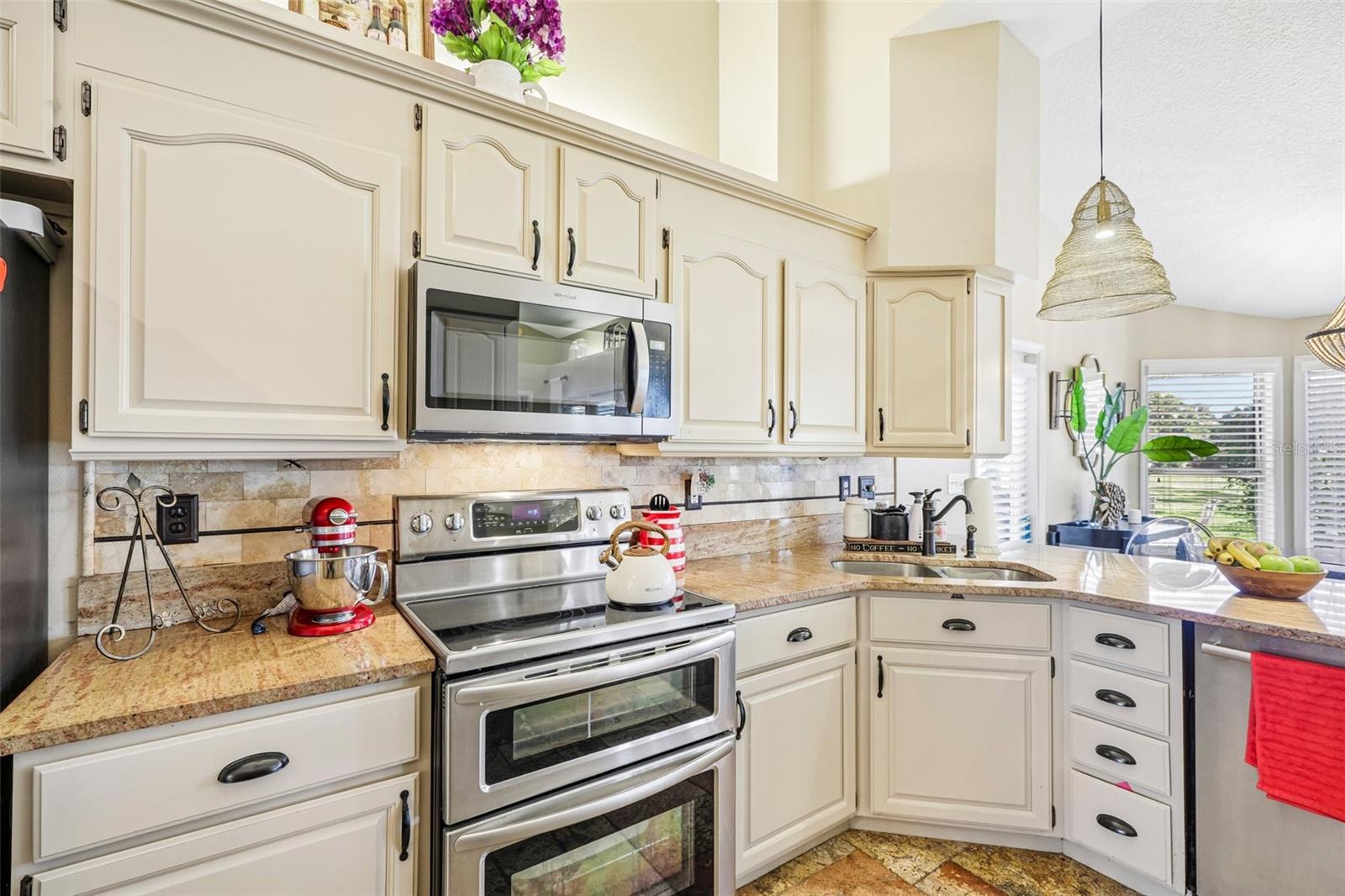 15052 GREEN VALLEY BOULEVARD, Clermont, FL 34711