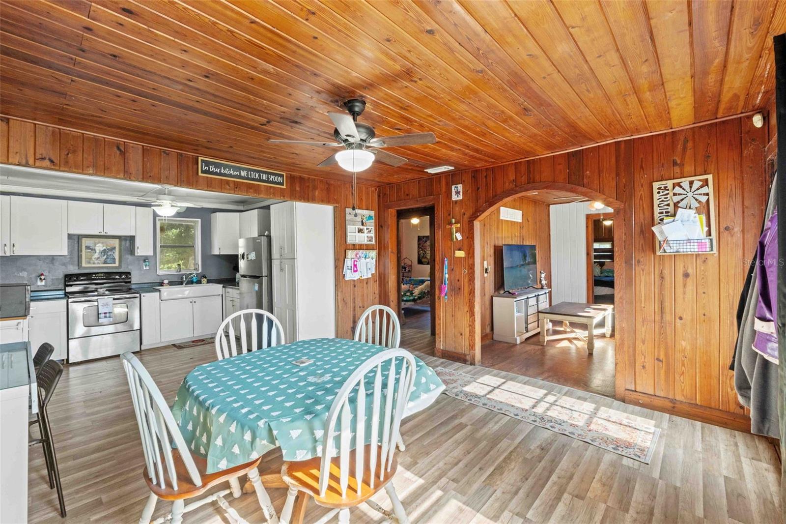 24141 MONDON HILL ROAD, Brooksville, FL 34601