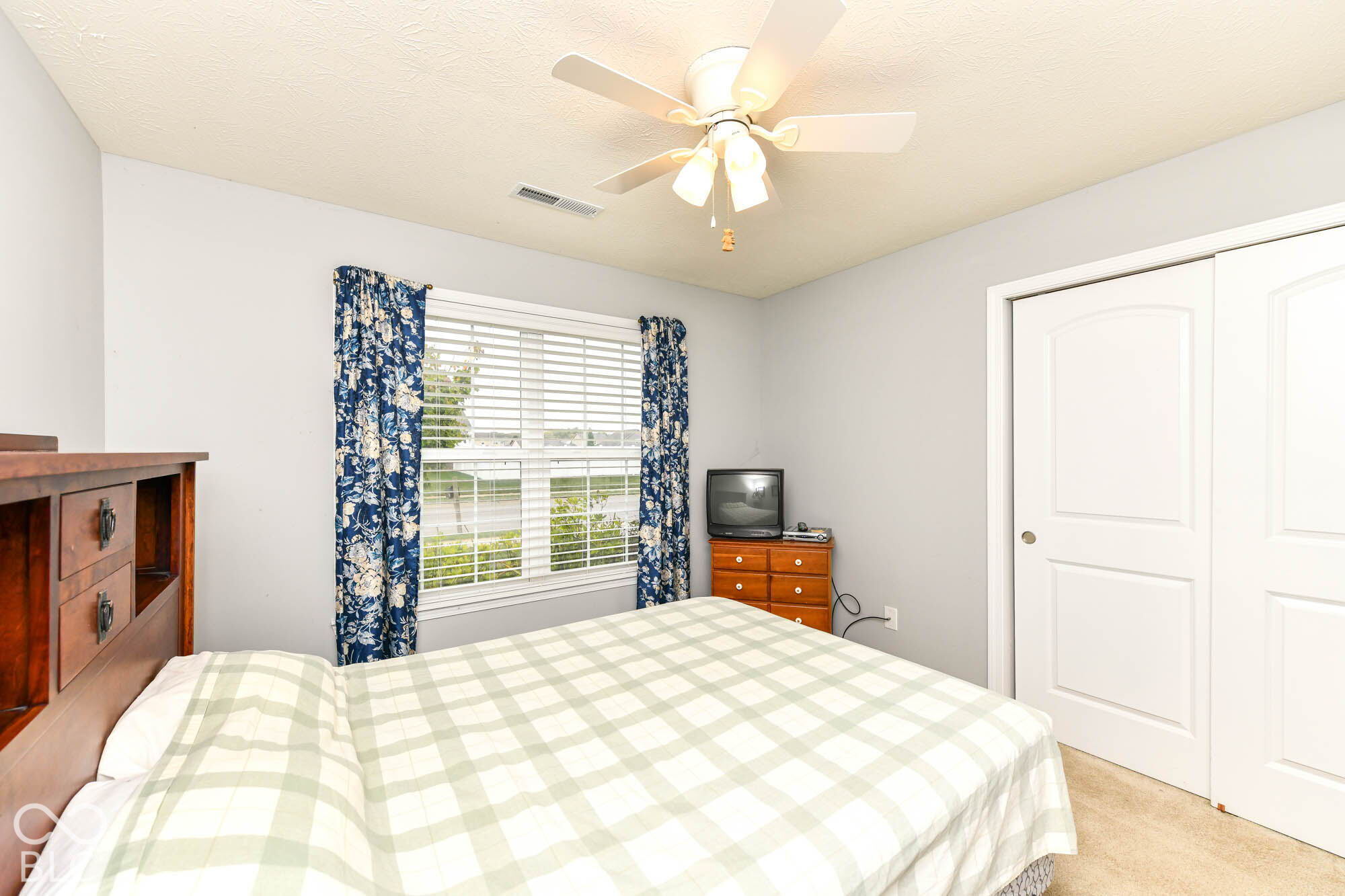 3384 S Cordell Road, New Palestine, IN 46163