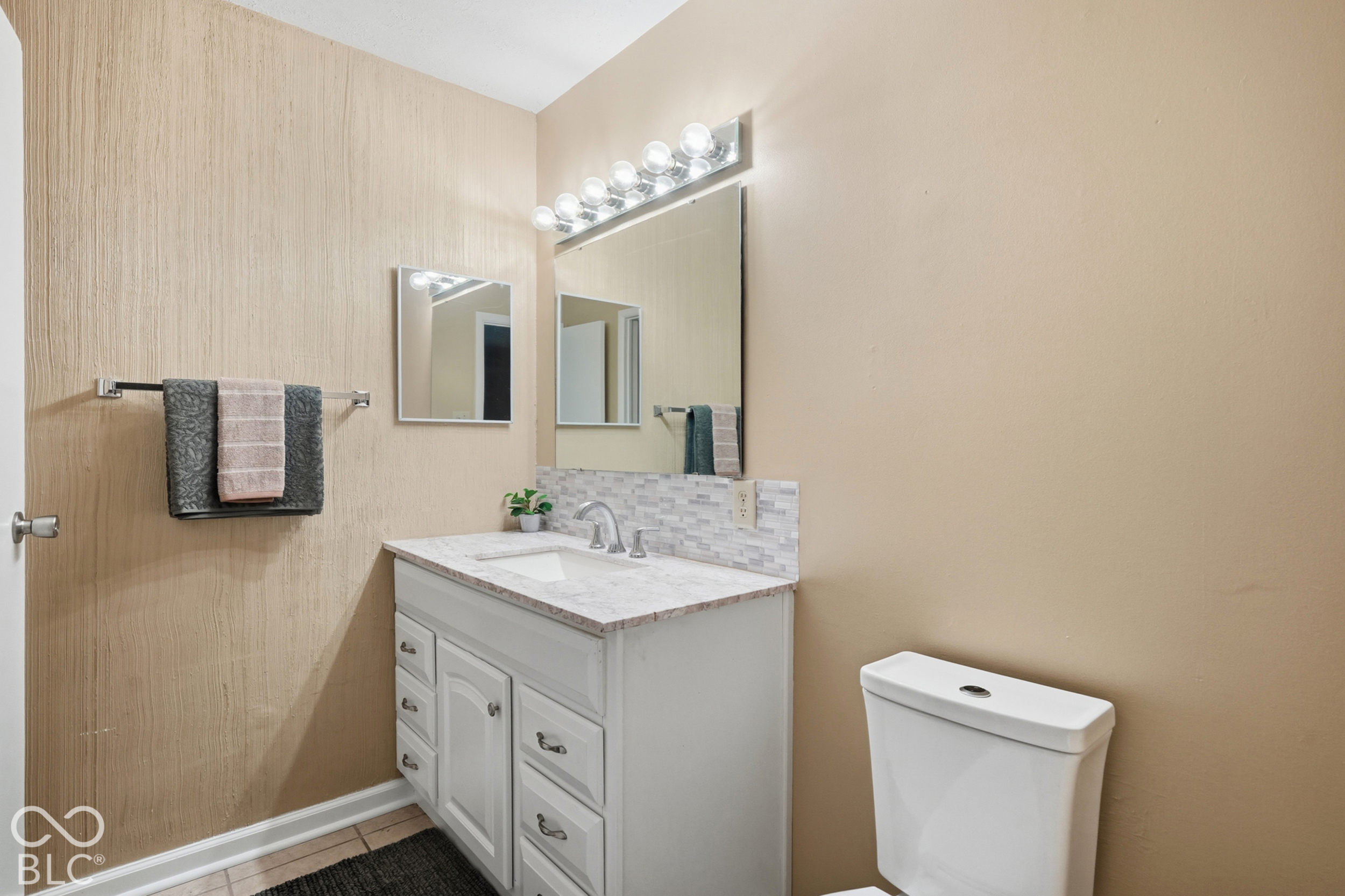 3632 Luewan Drive, Indianapolis, IN 46235