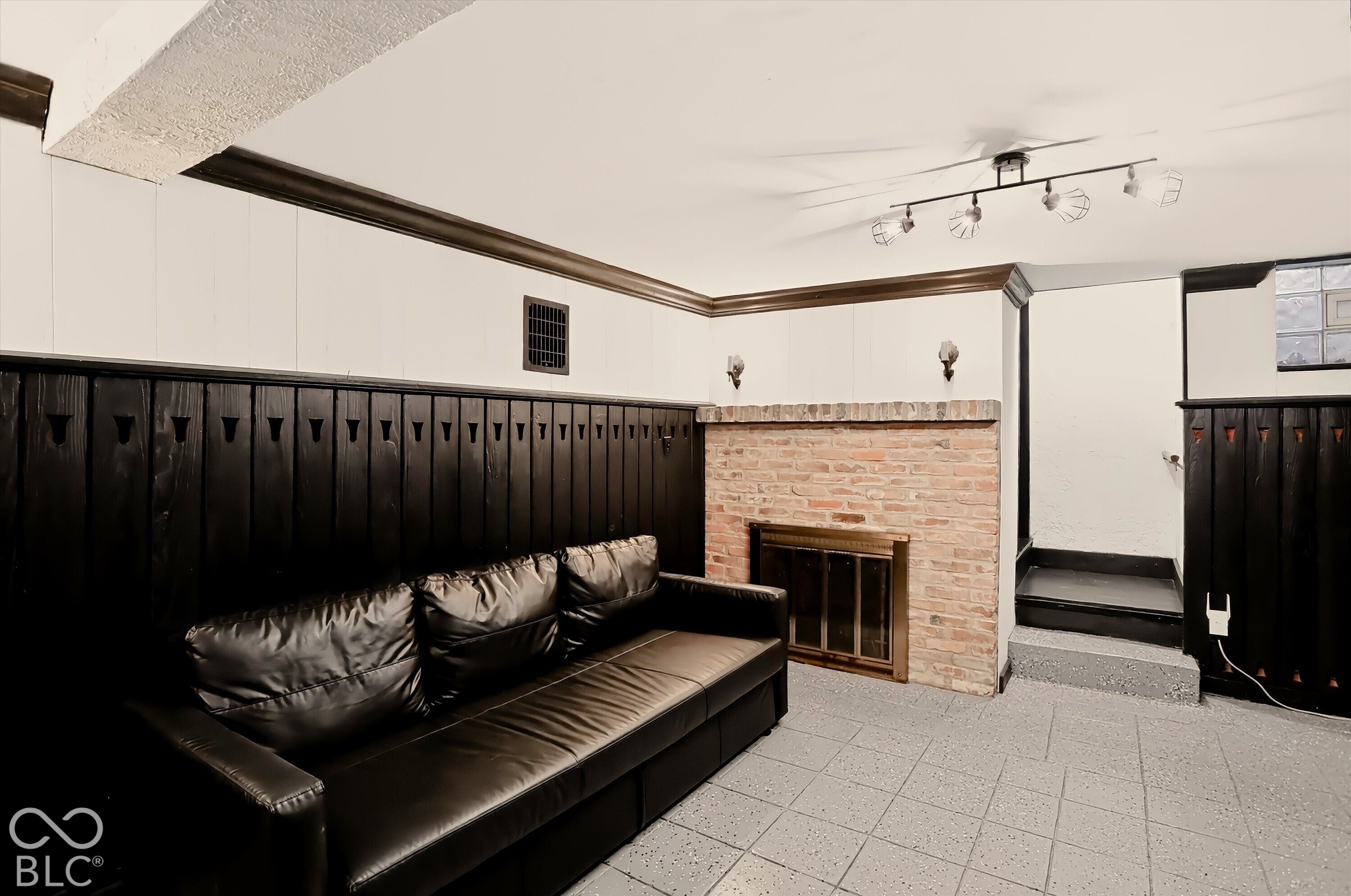 5753 N College Avenue, Indianapolis, IN 46220