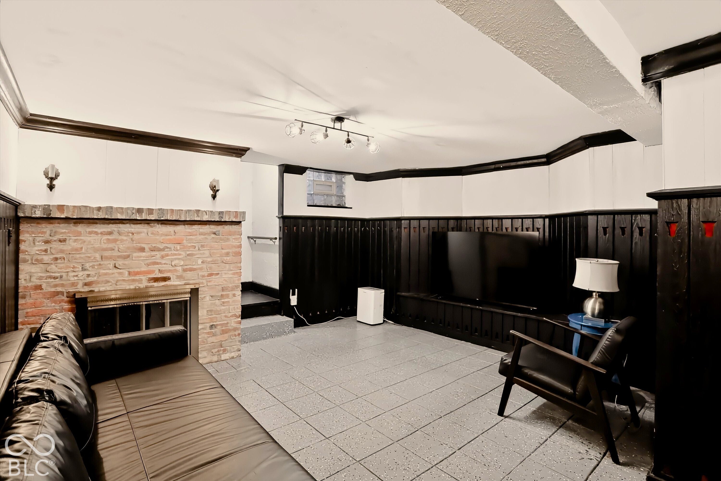 5753 N College Avenue, Indianapolis, IN 46220