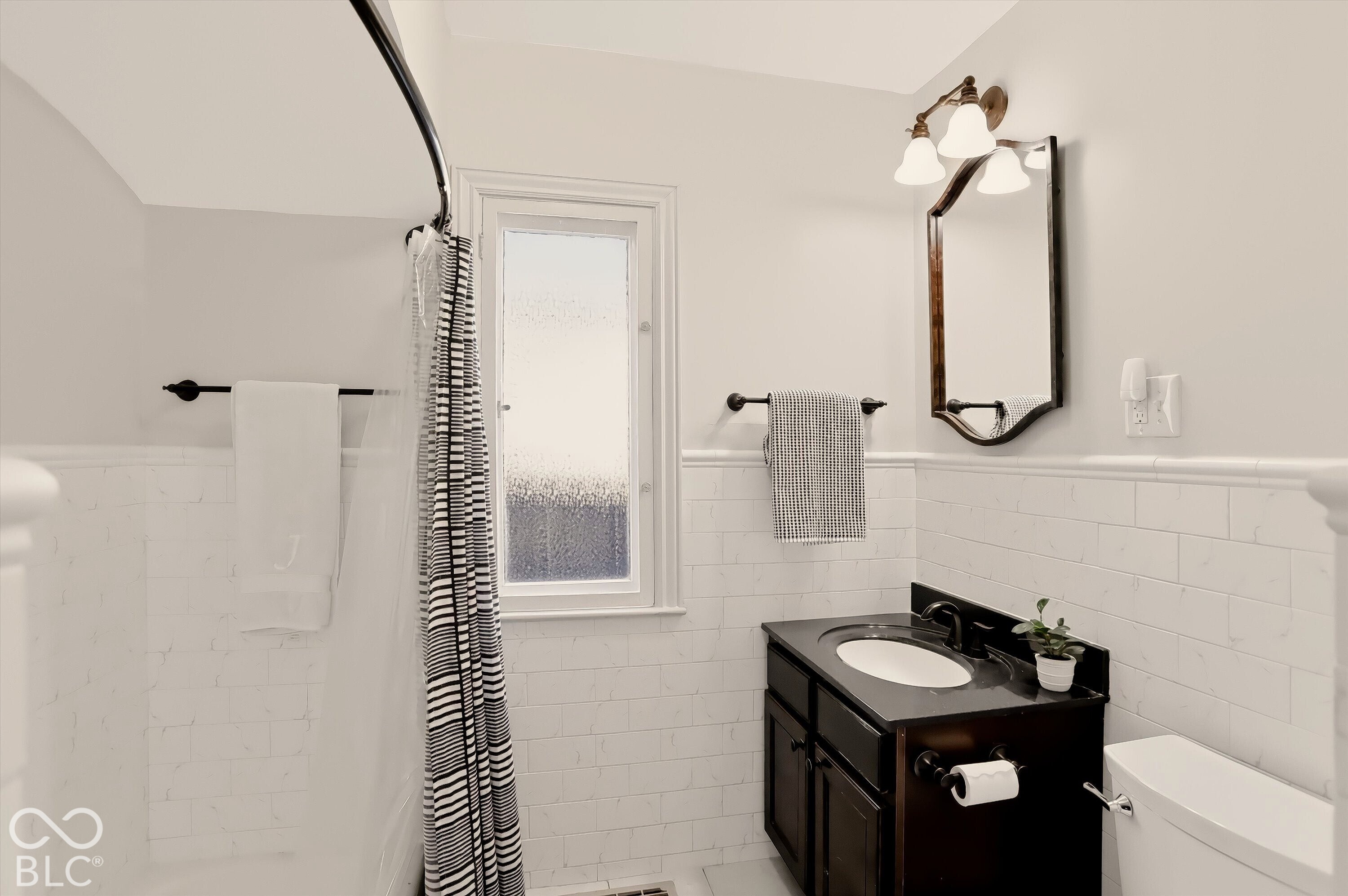 5753 N College Avenue, Indianapolis, IN 46220