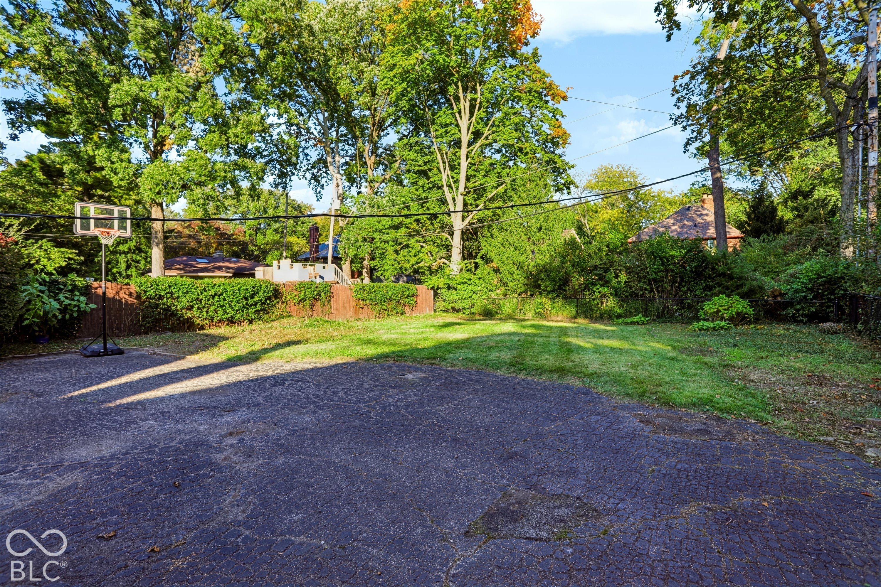 5753 N College Avenue, Indianapolis, IN 46220
