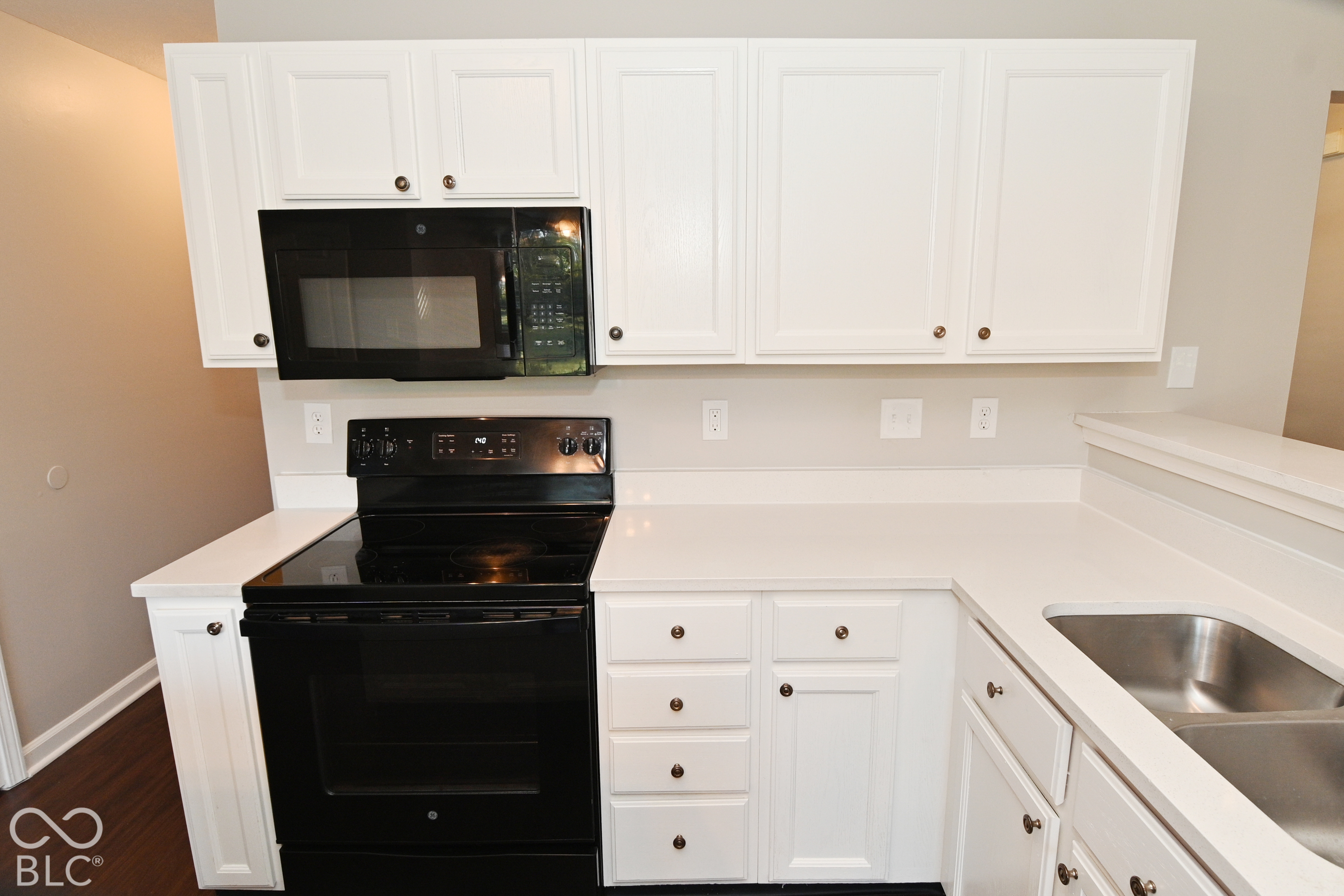 5524 Oakcrest Drive, Indianapolis, IN 46237