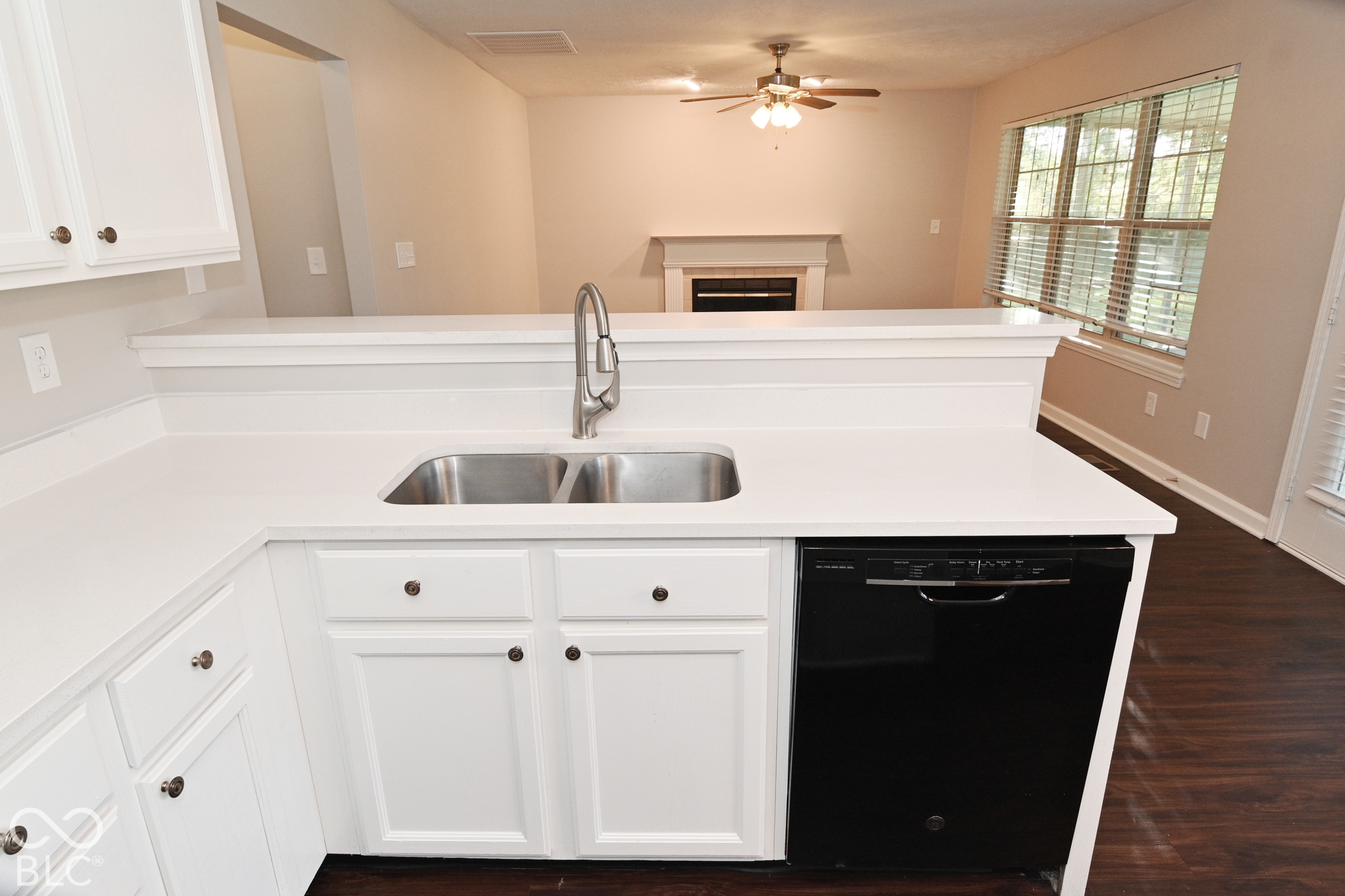 5524 Oakcrest Drive, Indianapolis, IN 46237