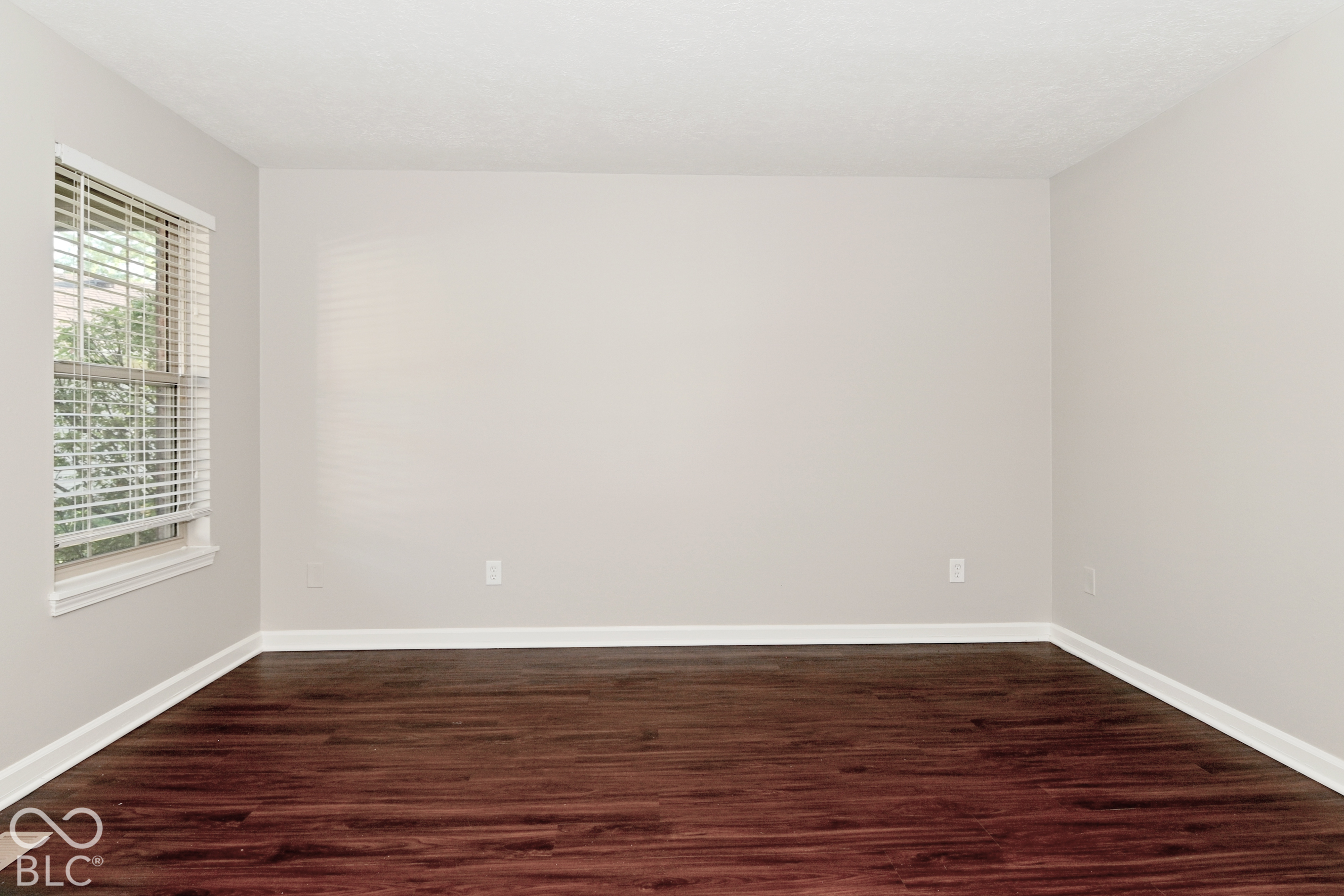 5524 Oakcrest Drive, Indianapolis, IN 46237