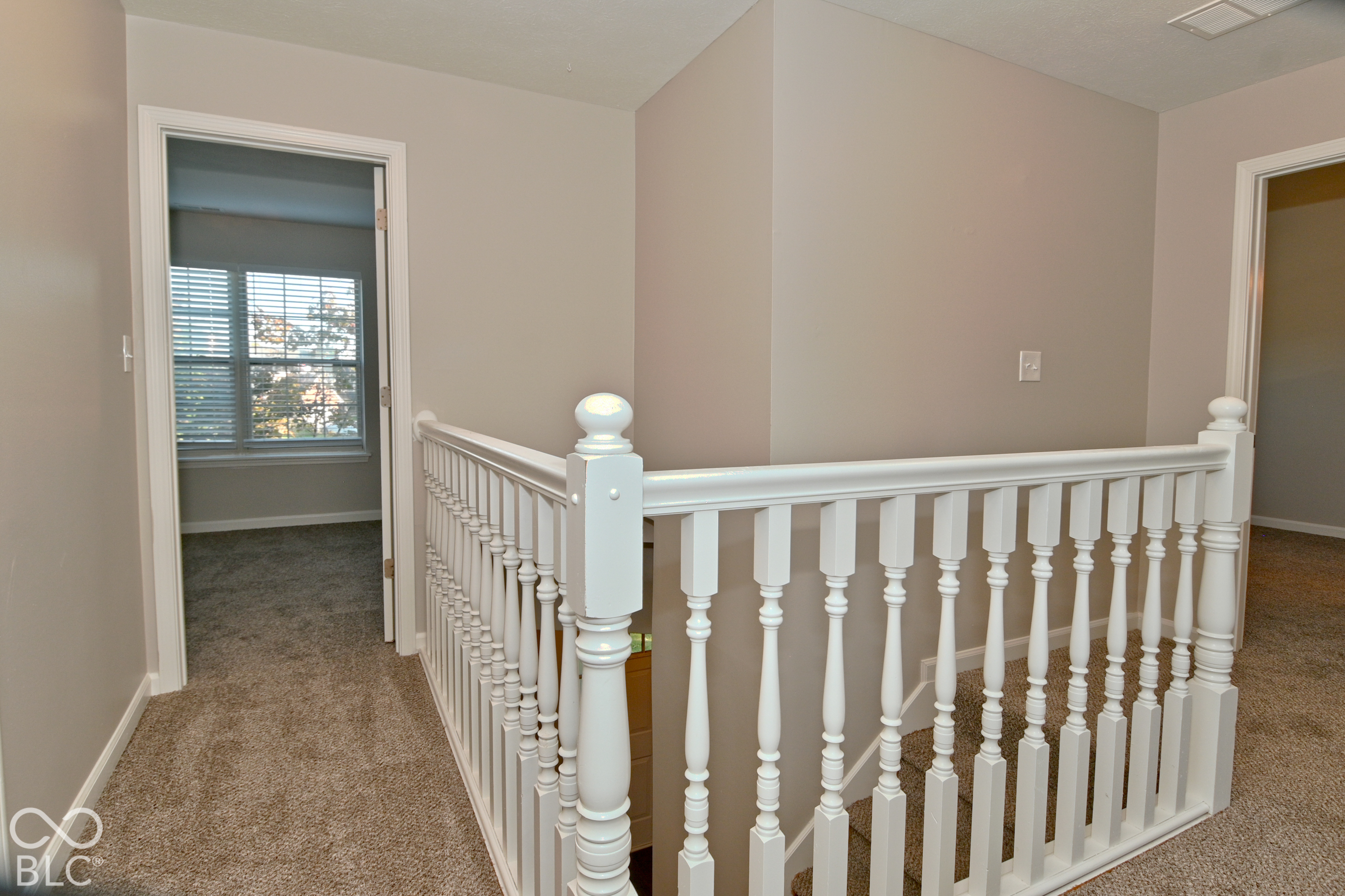 5524 Oakcrest Drive, Indianapolis, IN 46237