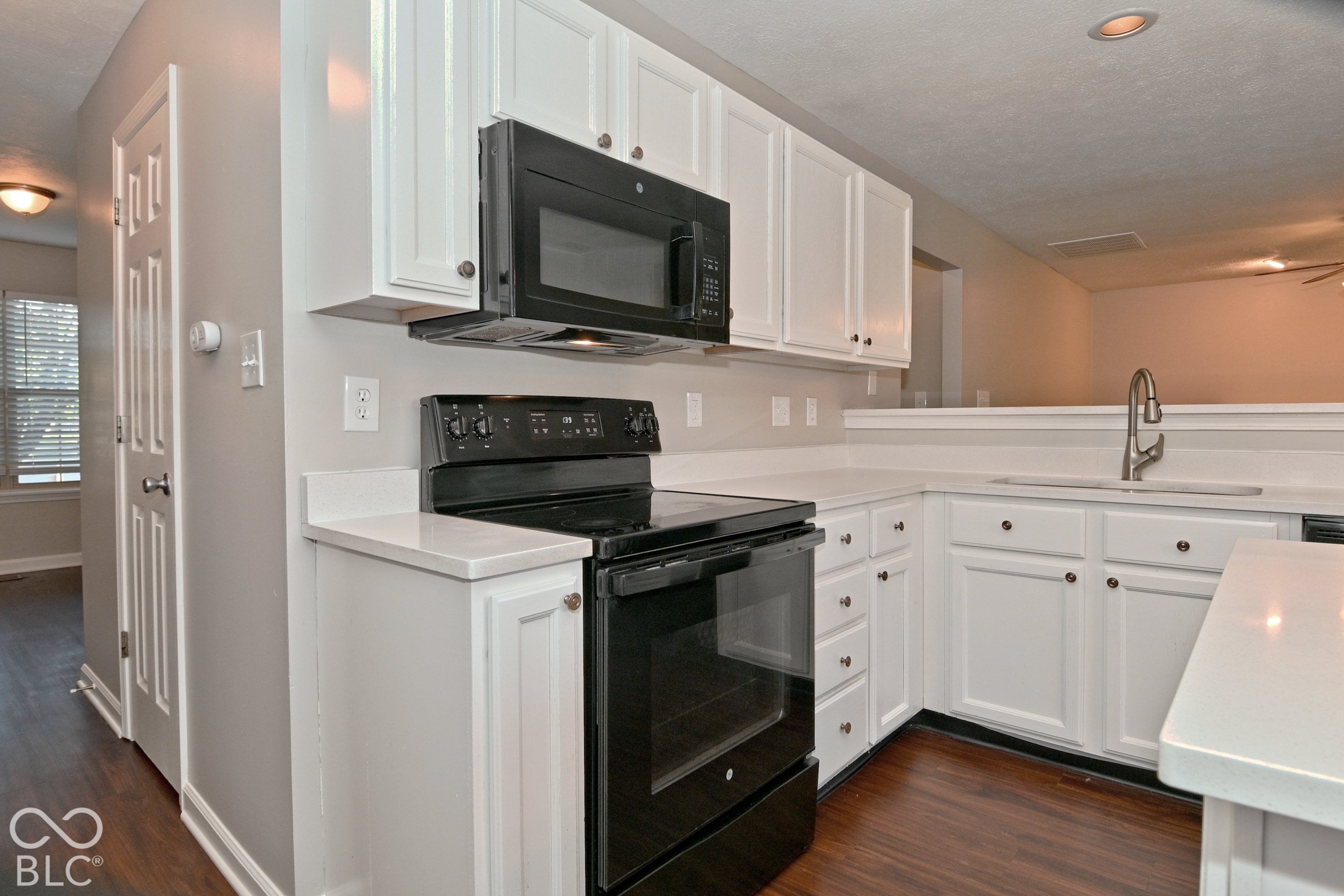 5524 Oakcrest Drive, Indianapolis, IN 46237
