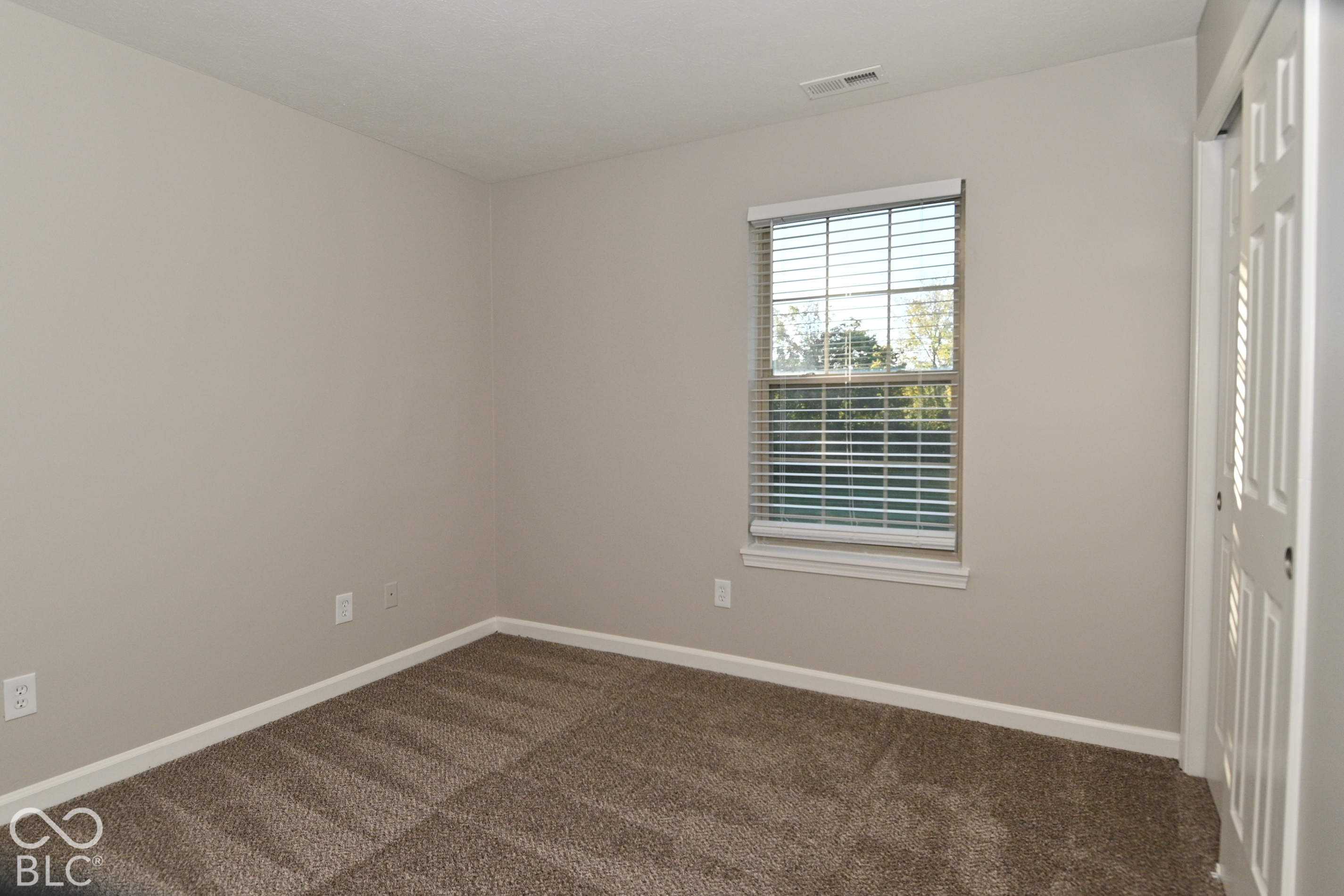 5524 Oakcrest Drive, Indianapolis, IN 46237